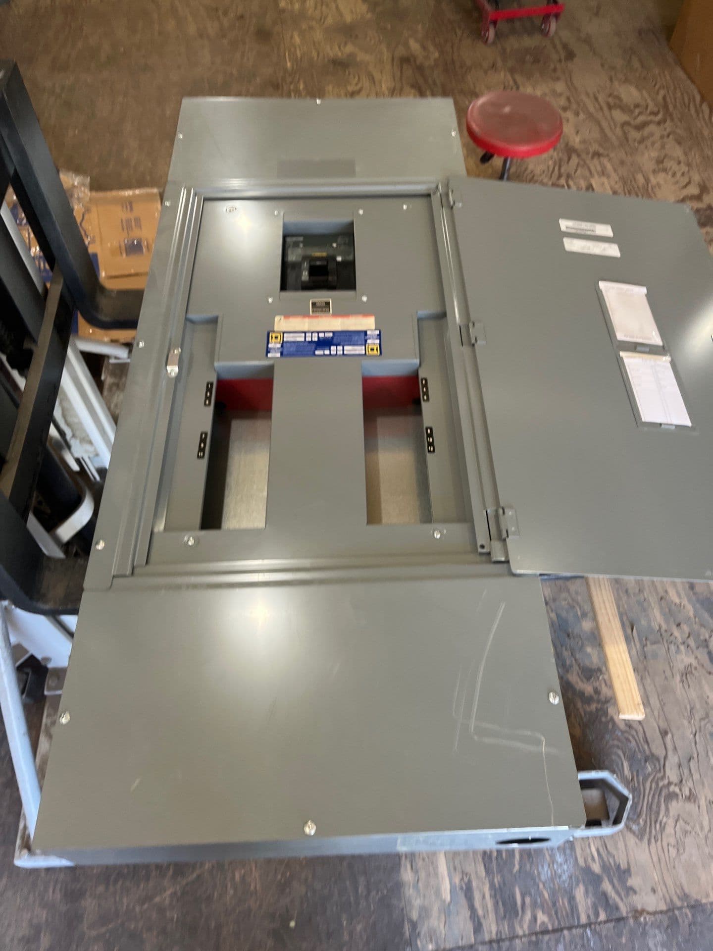 Square D HCN I-Line Panelboard 400A 480Y/277V 3PH Panel LAP36400MT MCB – image 1