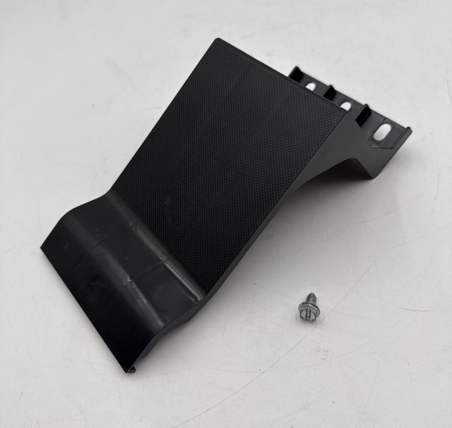 Square D HNM-4BL I-Line Panelboard 4.5" Filler Blank 3P Panel Plate HNM4BL