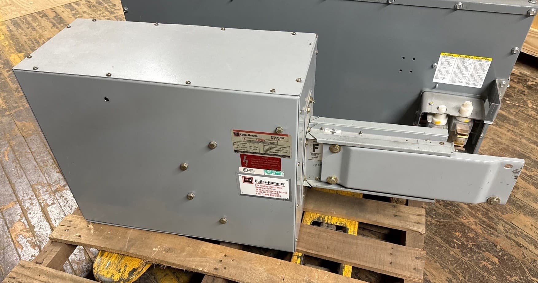 Cutler Hammer HYW24644-A01 Busway Tap Box 225A 277/480V 3PH 4W 225 Amp