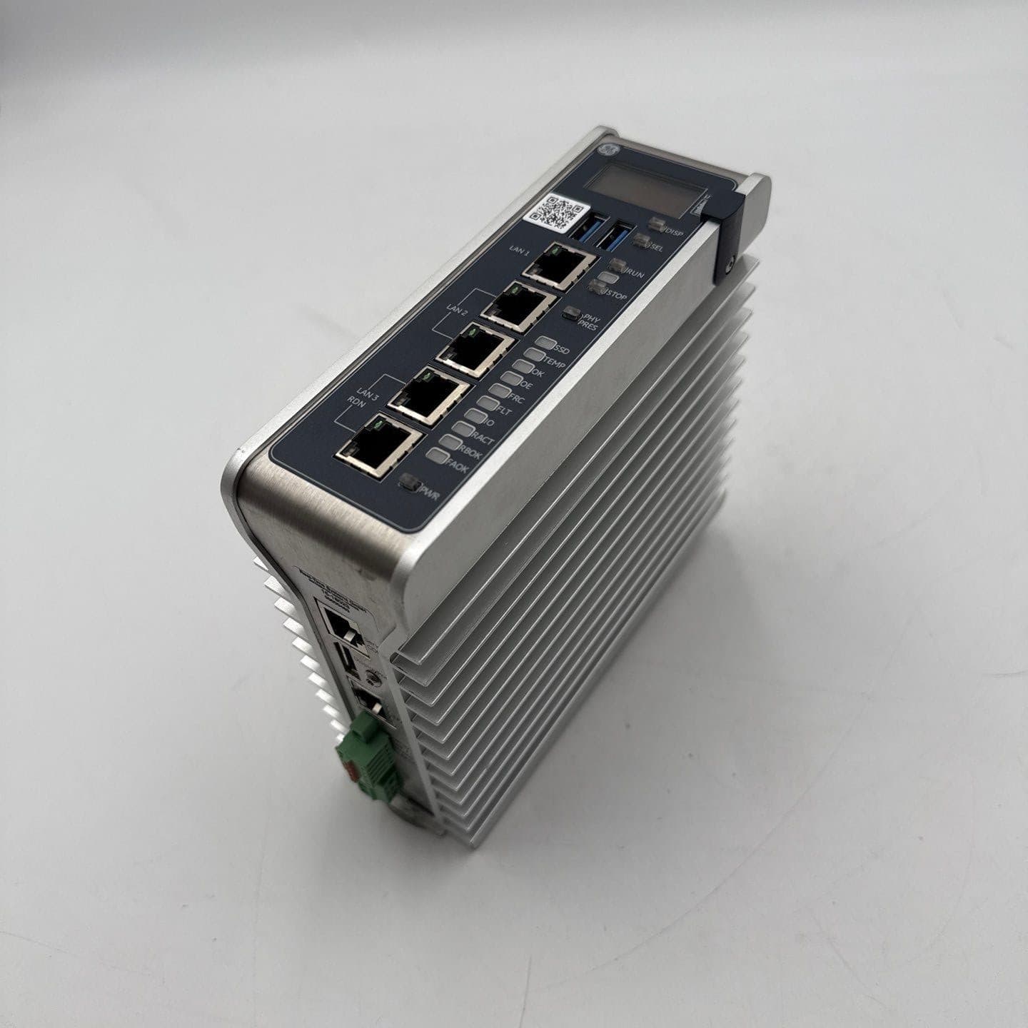 GE IC695CPE400-ABAB RX3i Rackless CPU Module with Field Agent 1.2GHz 64MB – image 1