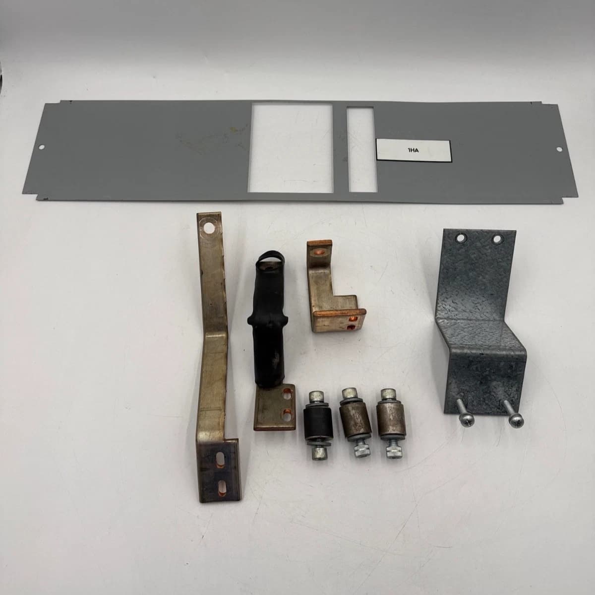 EATON Cutler Hammer KDS4K Circuit Breaker Mounting Hardware for PRL4a KPRL4KDS – image 1