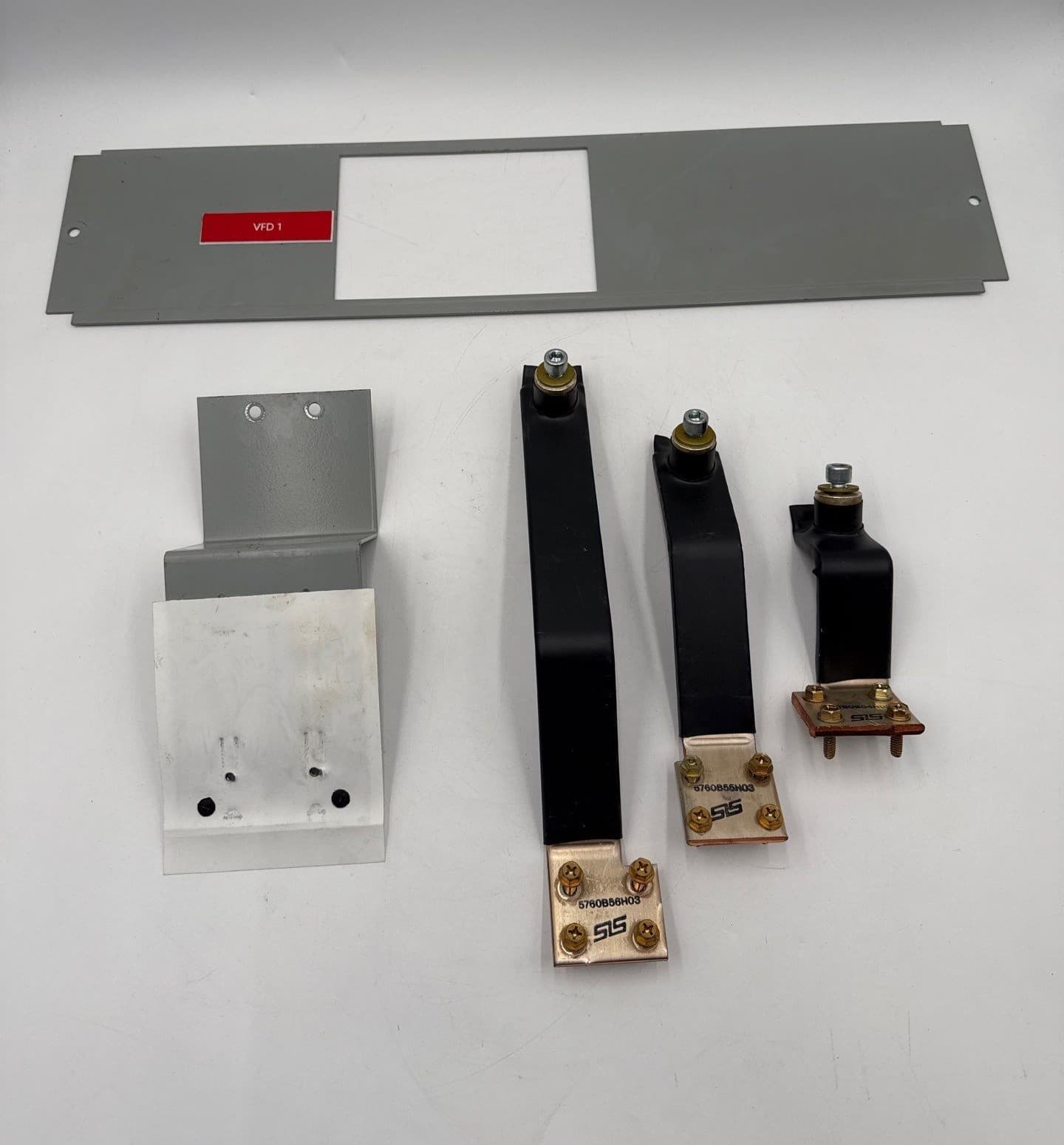 Eaton KPRL4LG 600A Mounting Kit 3P 600V 600 Amp LGH LGE Breakers Single 25" – image 1