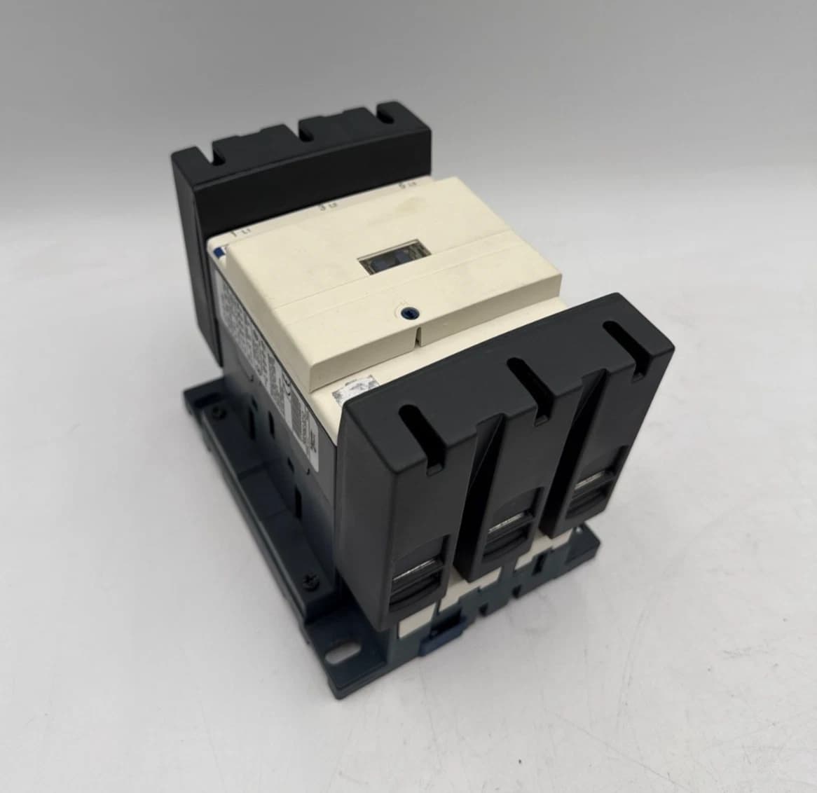 Telemecanique LC1D115 Contactor 160A 3P 600V 3PH 100HP Coil 120V LC1D115G6 – image 1