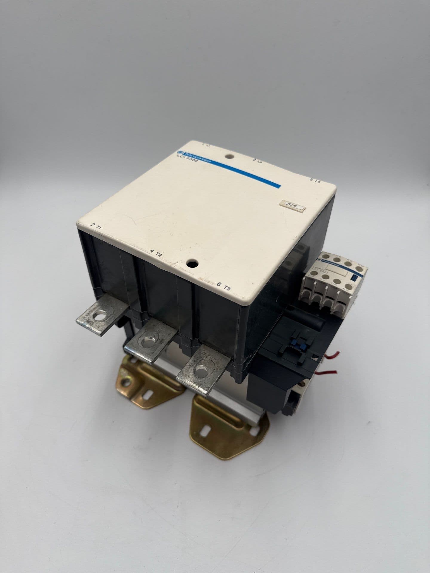 Telemecanique LC1F500 Contactor 700A 3P 1000V LX1FK110 COIL 110/120V LA1DN22 – image 1