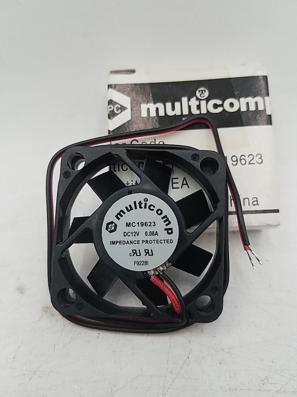 multicomp MC19623 – image 1