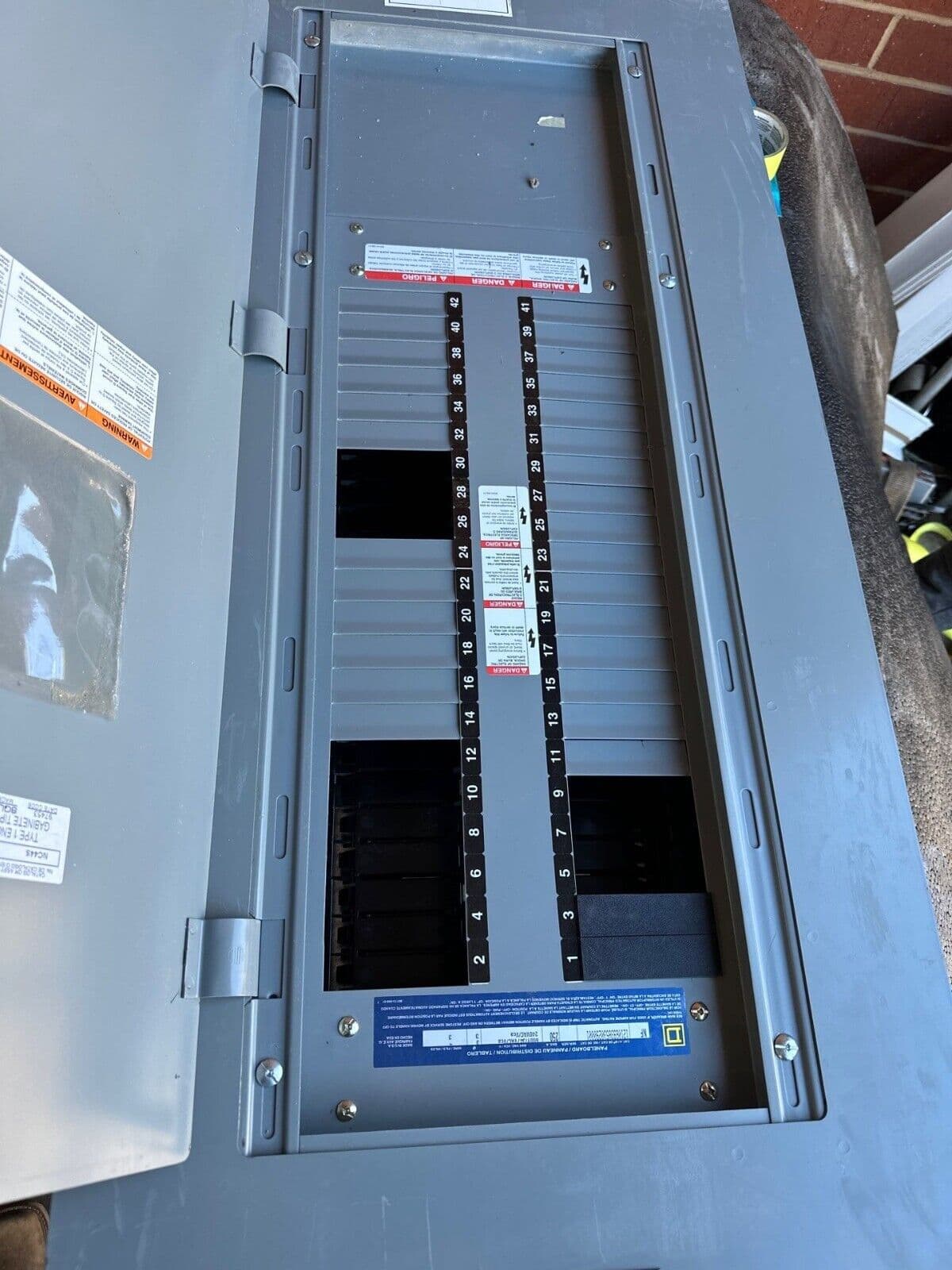 Square D NF Panelboard 250A 600Y/347V 240V 3PH 4W 42 Cir Box P318 – image 1