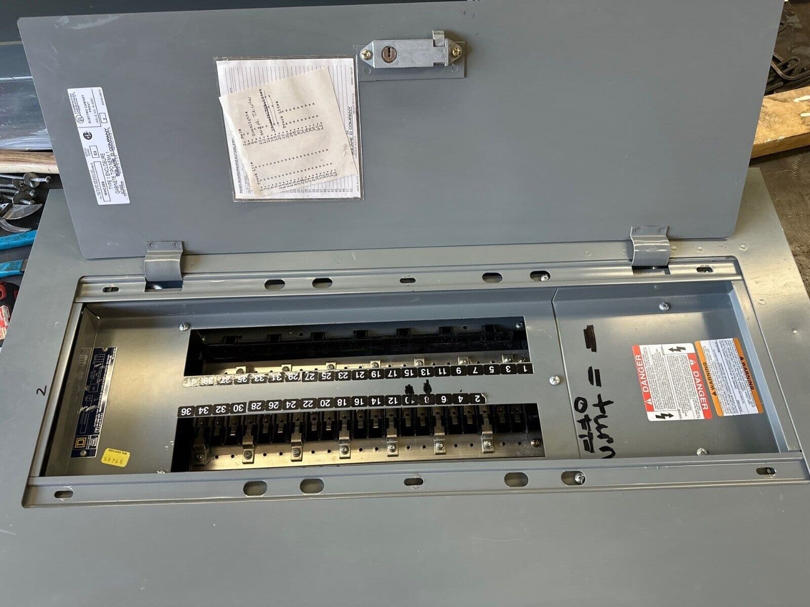 SQUARE D NQOD442L225 NQOD Panelboard 225A 208Y/120V 3P 4W Main Lug MLO P321 – image 1