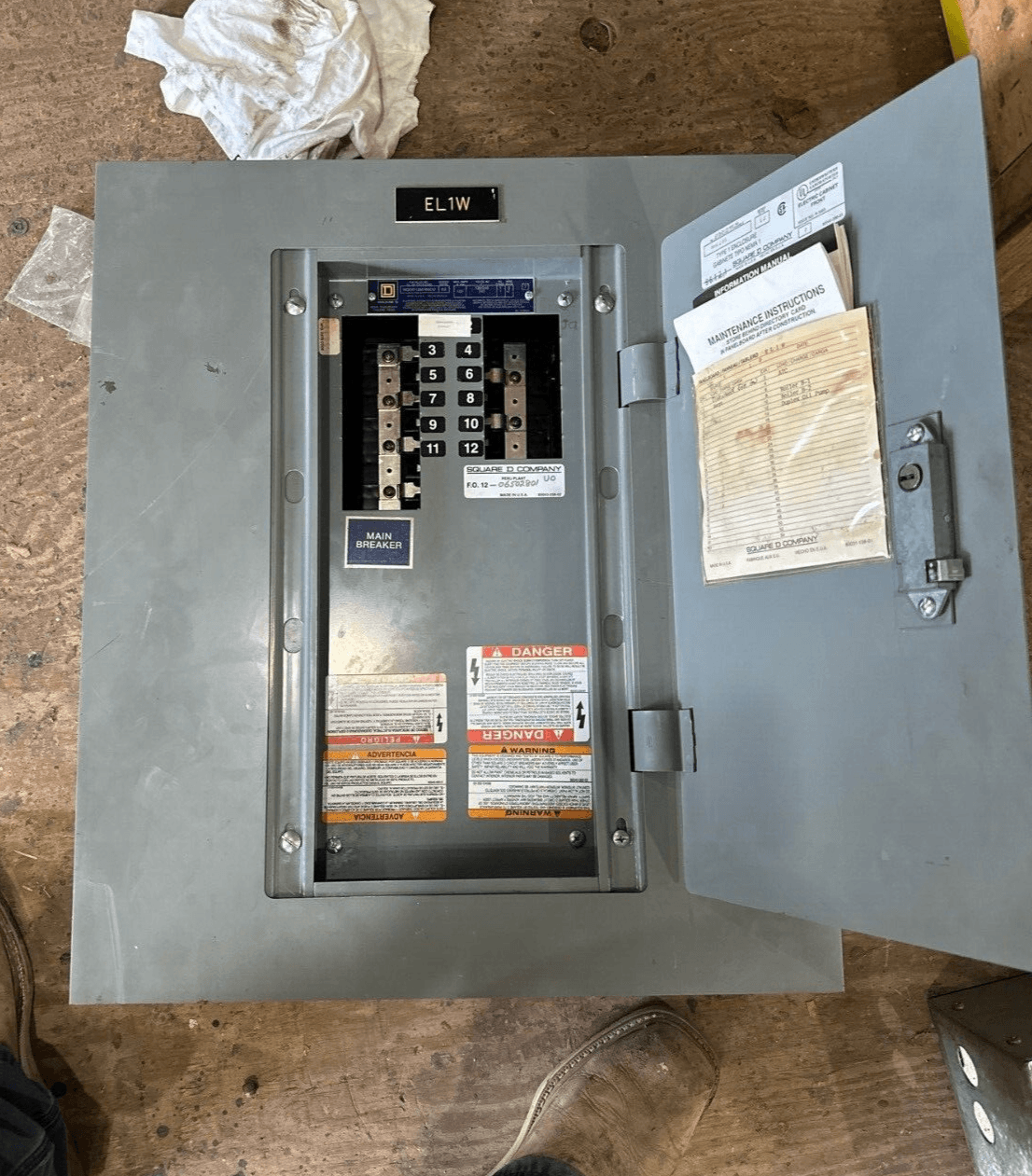 Square D NQOD12M100CU Panelboard 100A 120/240V 1PH 3W Indoor Encl P481 – image 1