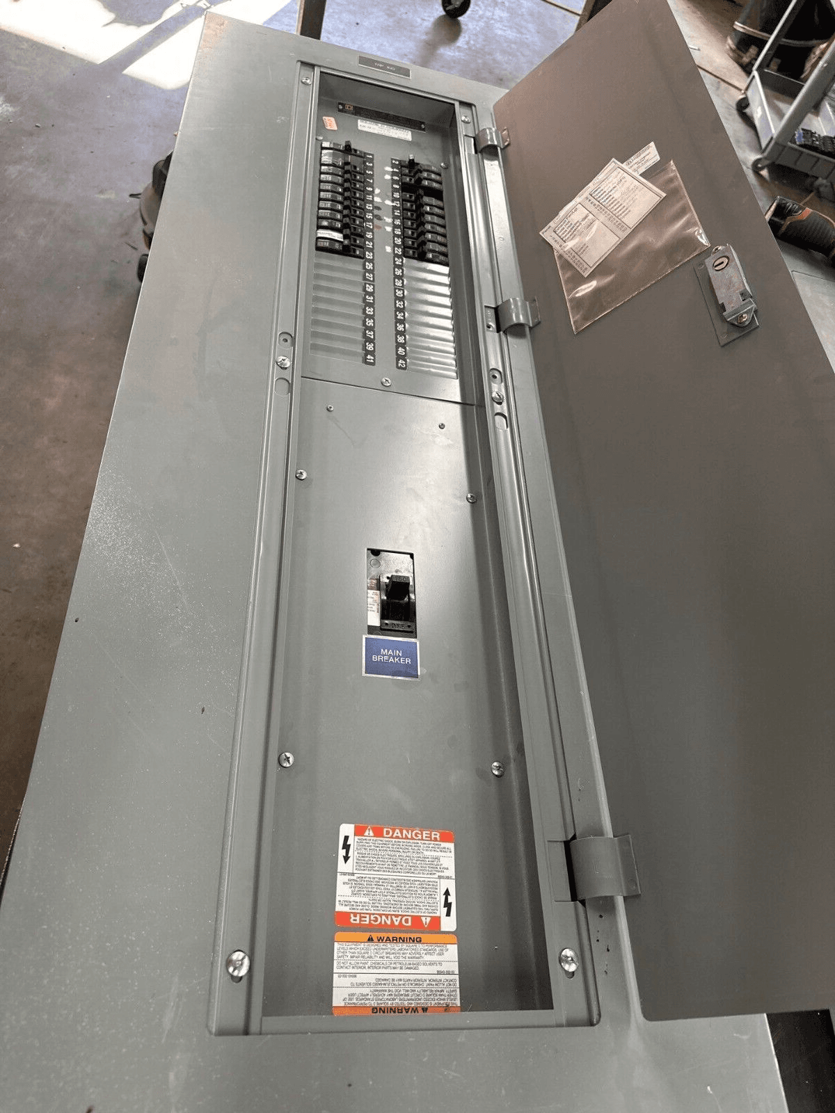 Square D NQOD442M225 Panelboard 225A 208/120V 3PH Indoor Encl 42 Cir P385 – image 1