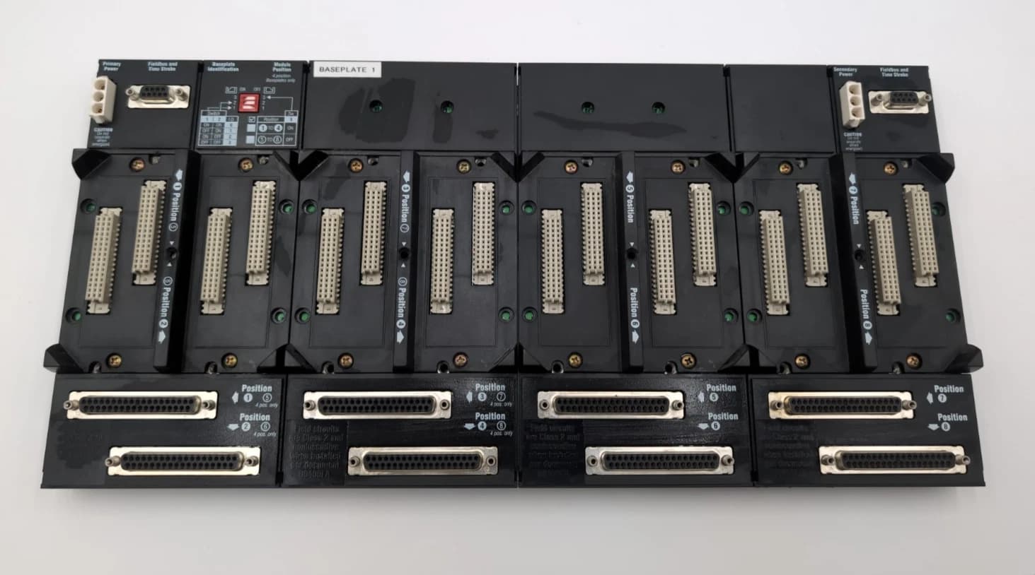 FOXBORO P0926HT Mounting Plate for FCM Modules 8 Positions USED