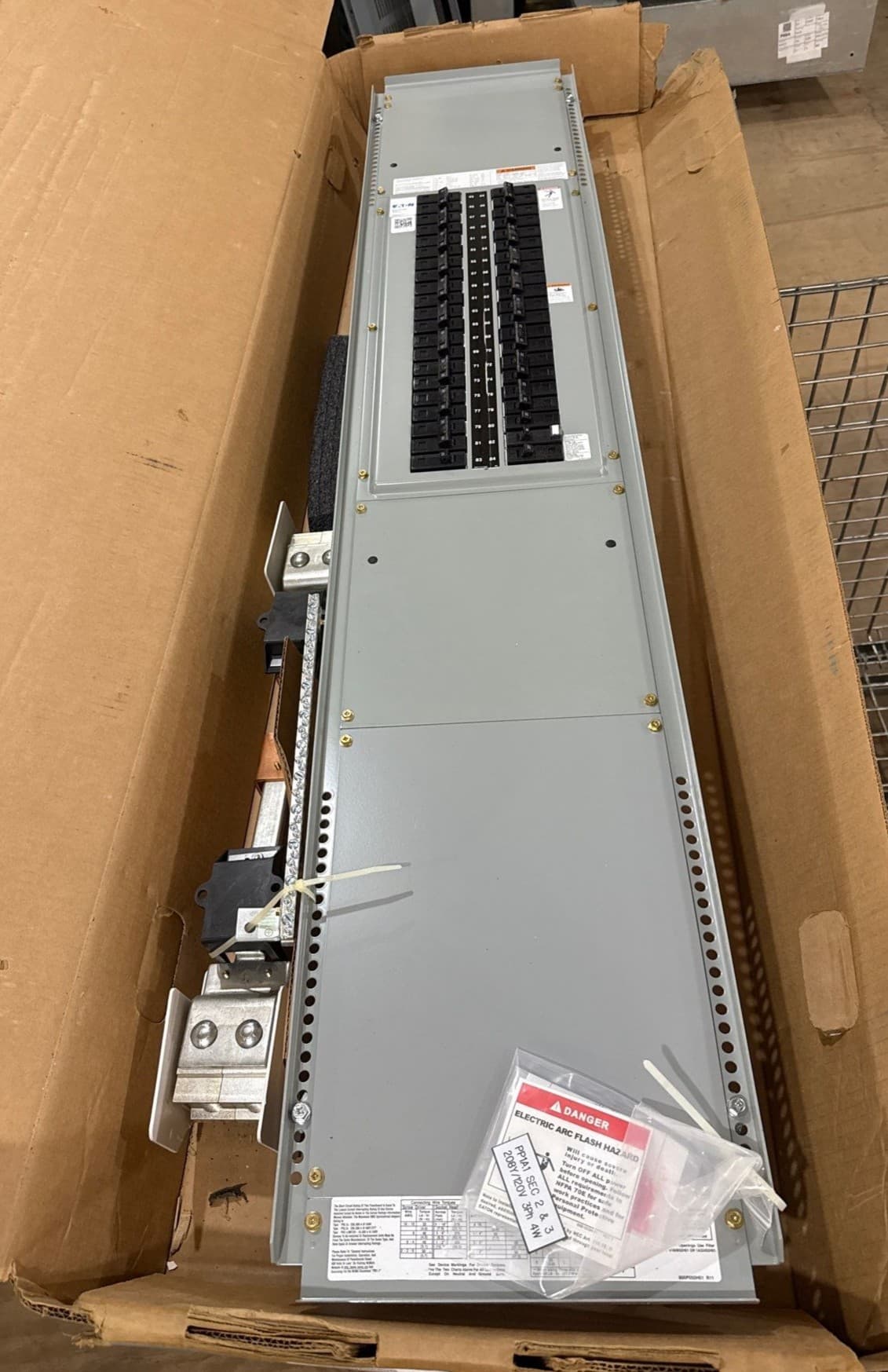 Eaton PRL1A Interior Panelboard 400A 208/120V 3PH 4W MLO 400 Amp Panel – image 1