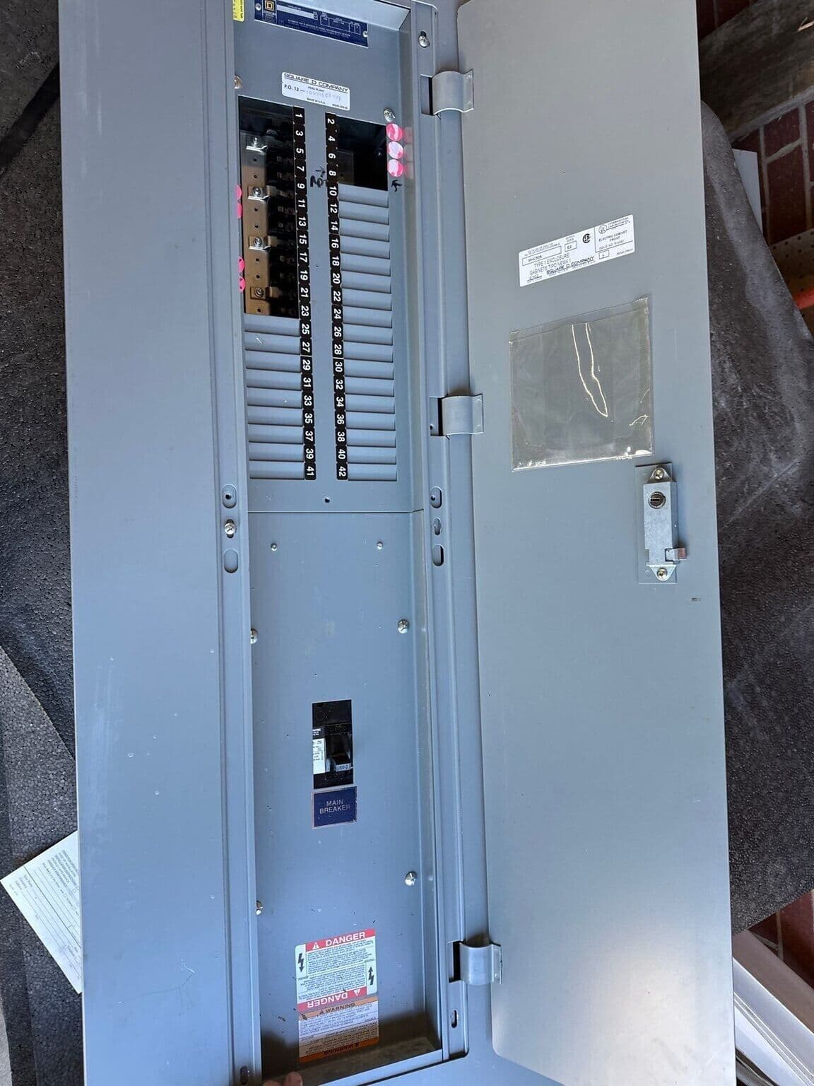 Square D NQOD Panelboard 100A 208Y/120V 3PH 4W MCB Main Q2L3100 42 CIR P319 – image 1