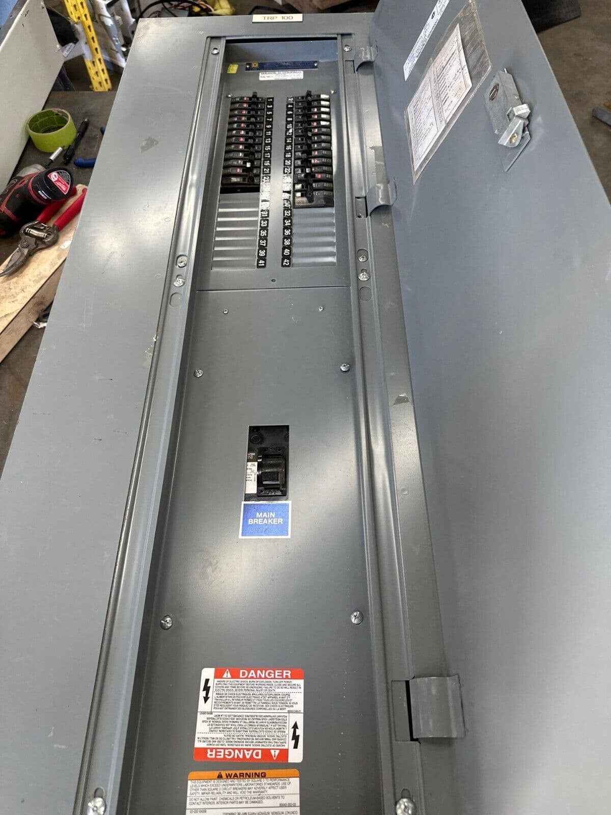 Square D NQOD442M225 NQOD Panelboard 225A 208Y/120V 3PH 4W Indoor Encl P335 – image 1