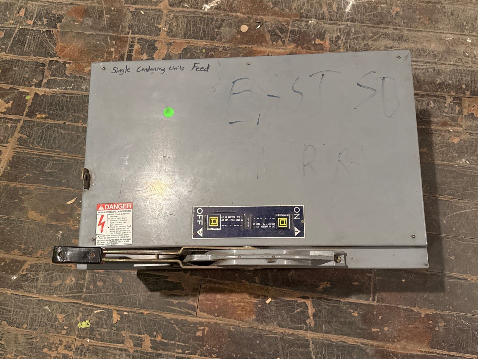 Square D QMB325W QMB Branch Panel Switch 400A 3P 240V 400 Amp 3 Pole