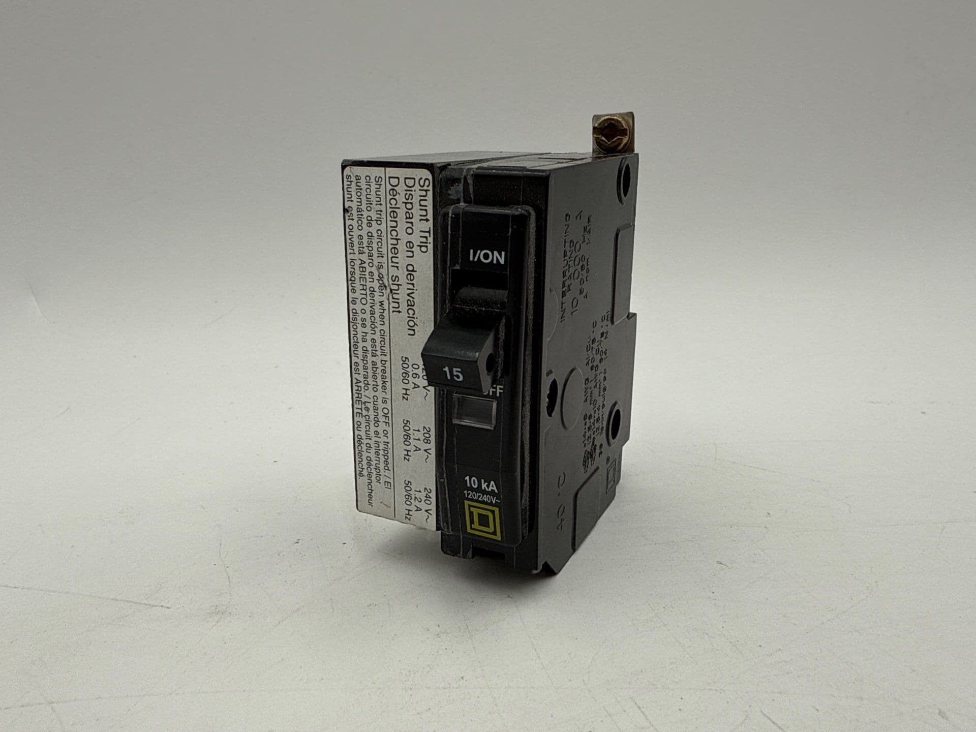 Square D QOB1151021 Circuit Breaker 15A 1P 120/240V QOB 15 Amp Shunt Trip – image 1