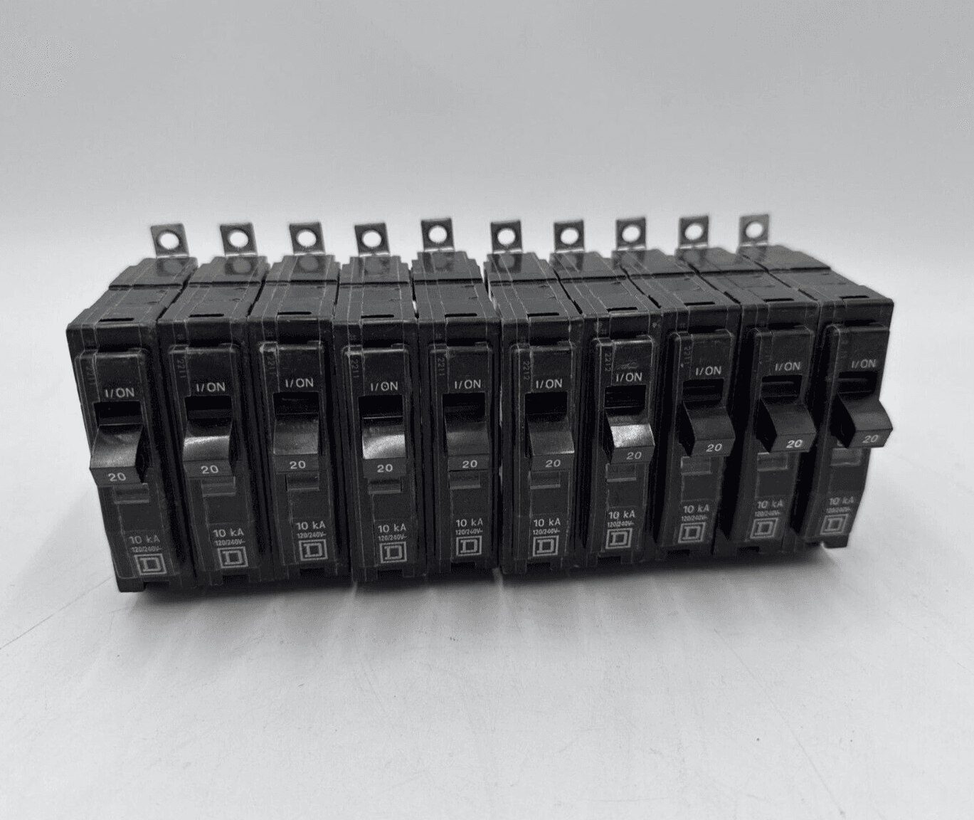 Square D QOB120 – image 1