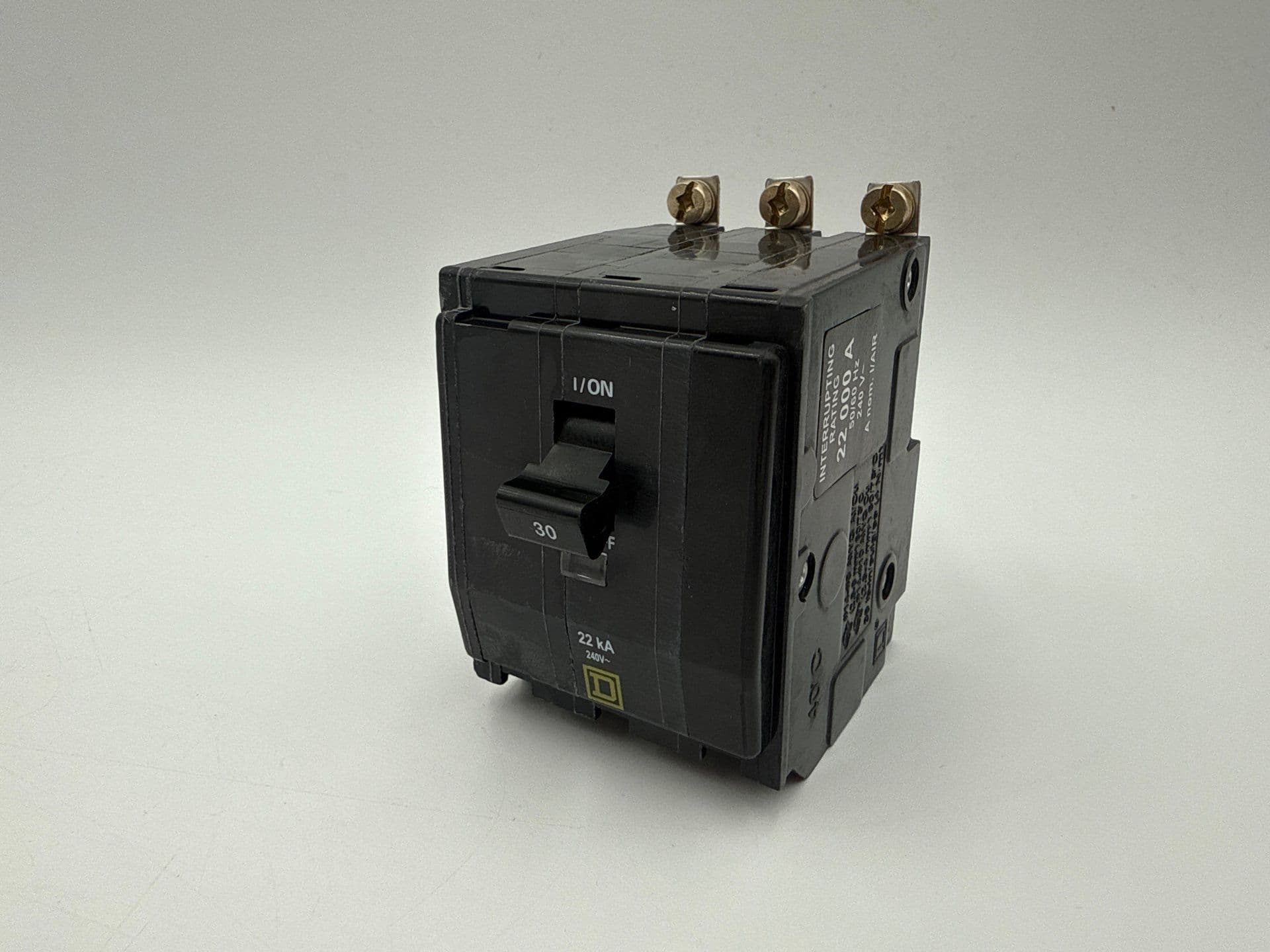 Square D QOB330VH Circuit Breaker 30A 3P 240V 22kA 30 Amp 3 Pole Bolt On – image 1