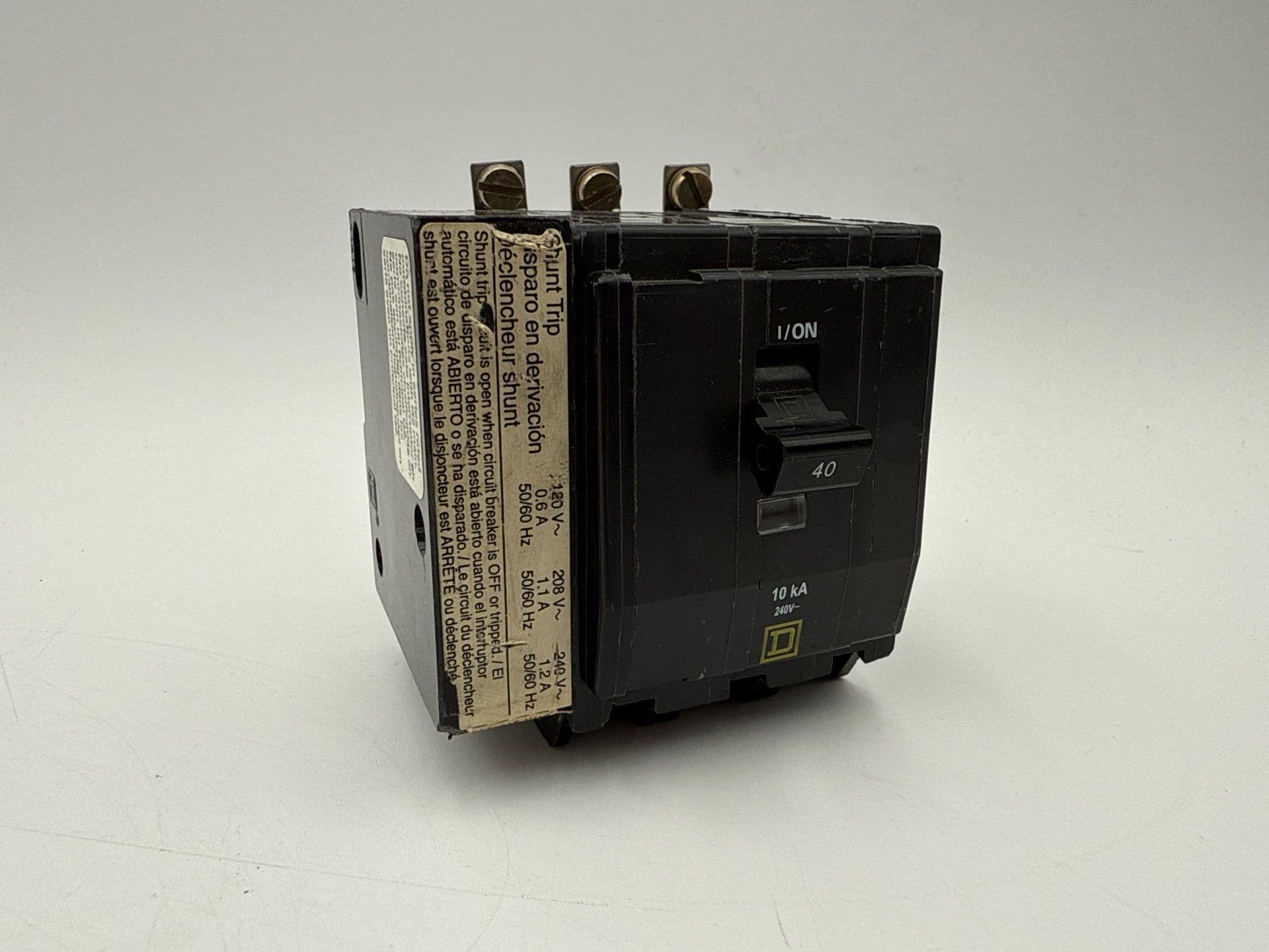 Square D QOB3401021 Circuit Breaker 40A 3P 240V Shunt Trip 40 Amp 3 Pole QOB – image 1