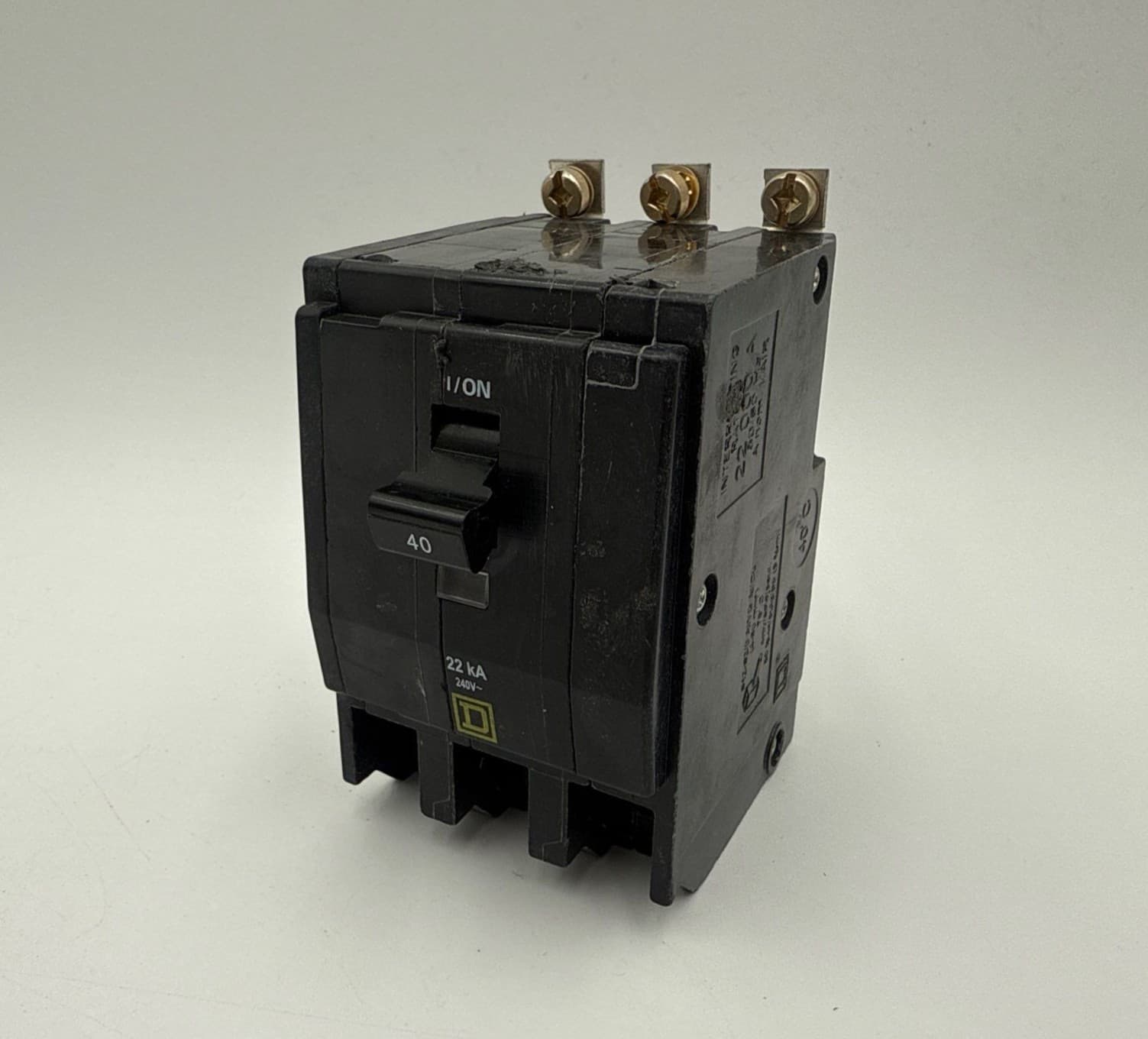 Square D QOB340VH Circuit Breaker 40A 3P 240V 22kA QOB 40 Amp 3 Pole – image 1