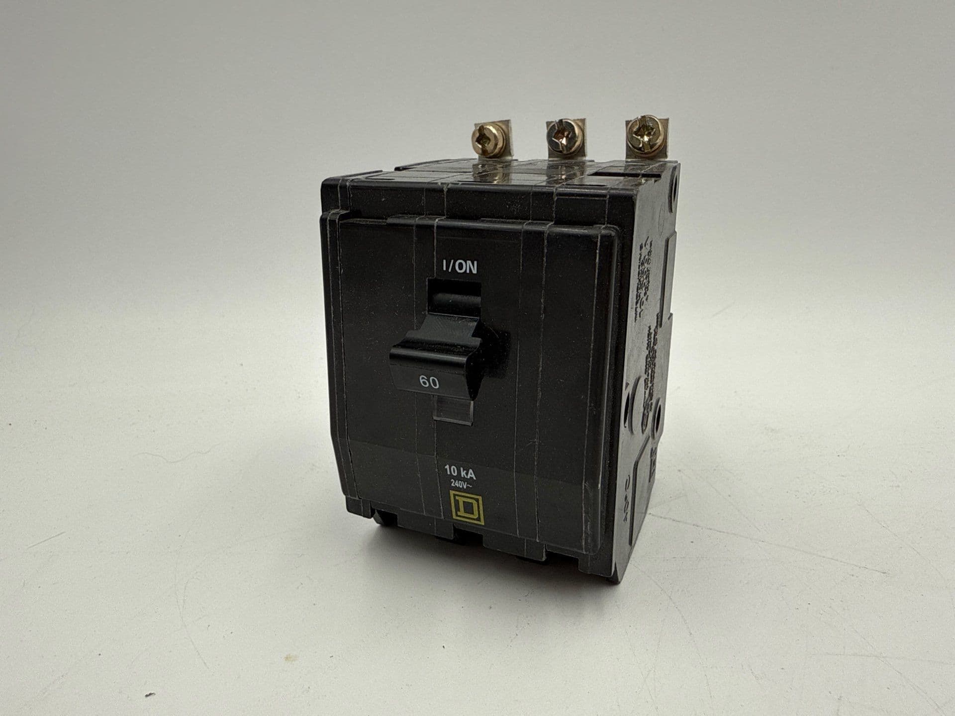 Square D QOB360 Circuit Breaker 60A 3P 240V 3PH QOB 60 Amp 3 Pole Bolt On – image 1