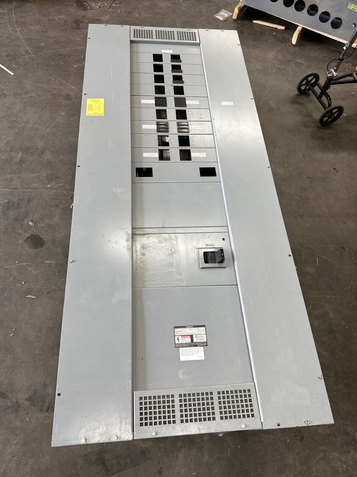 Siemens S5C90M6800ABS S5 Panelboard 800A 208/120V 3PH Indoor Encl MCB P503 – image 1