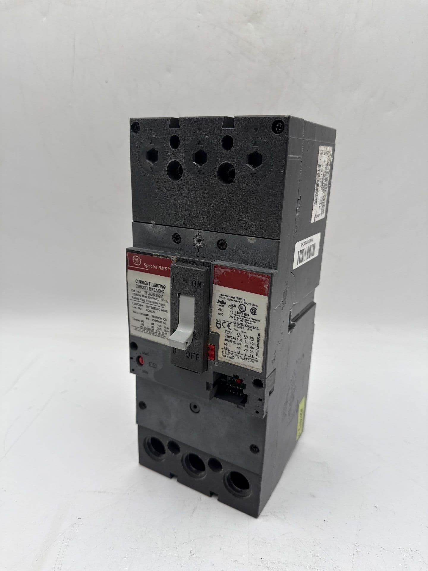 GE SFLA36AT0250 Circuit Breaker 250A 3P 600V Frame 250 Amp 3 Pole CHIPPED – image 1