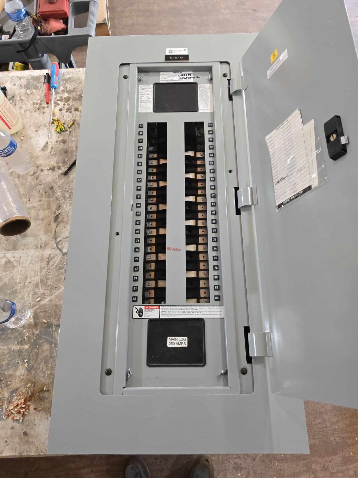 Siemens P1 P1C42ML250ABF Panelboard 250A 208/120V 3PH 4W 42Cir MLO 250 Amp Panel – image 1