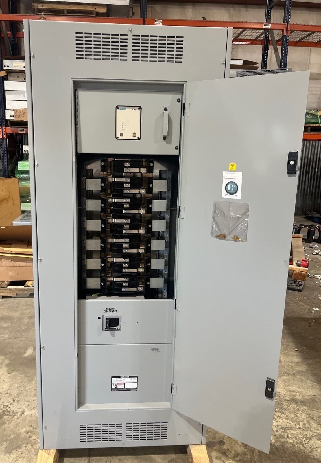 Siemens P4 Panelboard P4C75LX600EBS 600A 208/120V 3PH 4W 600 Amp Panel MCB 42Cir – image 1