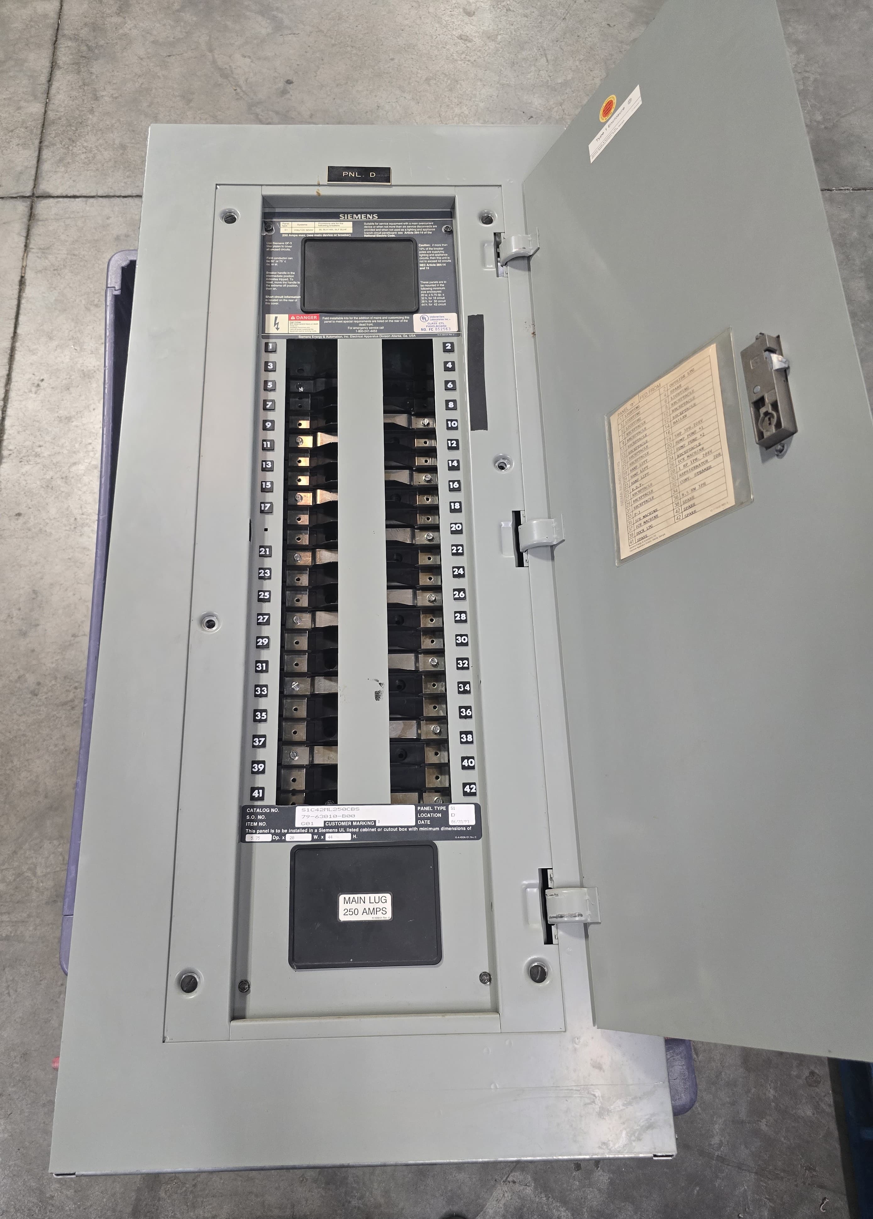 Siemens S1C42ML250CBS Panelboard 250A 208/120V 3PH 4W MLO 250 Amp 42 Cir – image 1