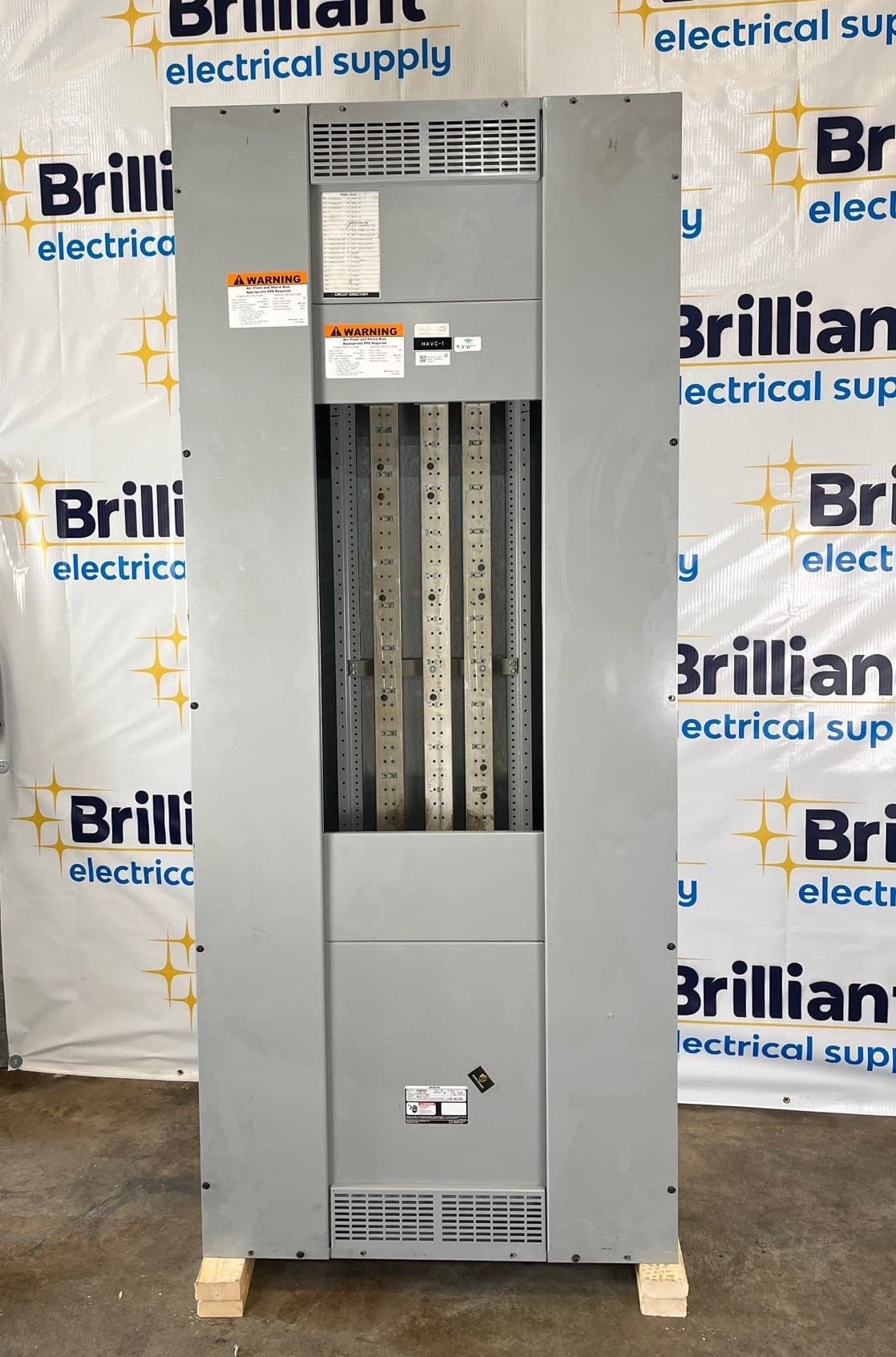 Siemens S5E90ML800ABS S5 Panelboard 800A 480/277V 3PH 4W MLO Indoor Encl B890 Box – image 1