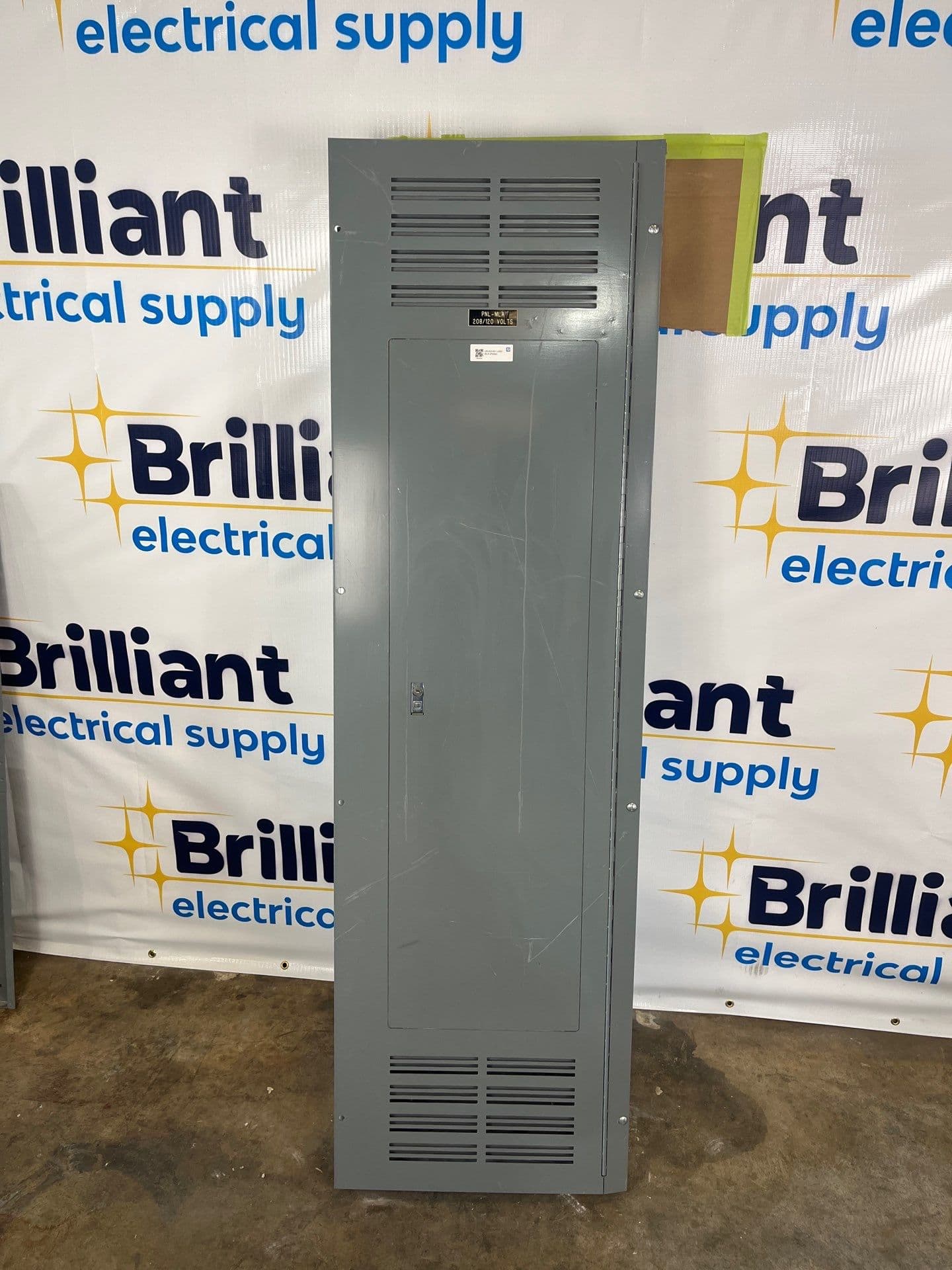 Square D NQ Panelboard 250A 208/120V 3PH 4W 42 Cir MCB Indoor Encl MH68 – image 1