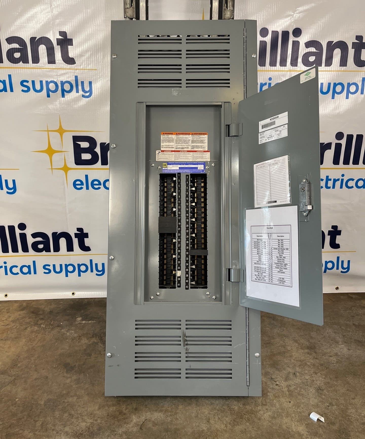 Square D NQ Panelboard 400A 208/120V 3PH 4W MLO 42 Circuit Indoor Encl MH50 – image 1