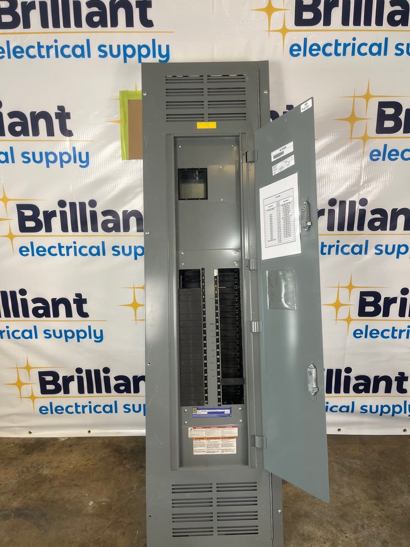 Square D NF Panelboard 400A 480/277V 3PH 4W 42Cir MLO Indoor Encl MH74 – image 1