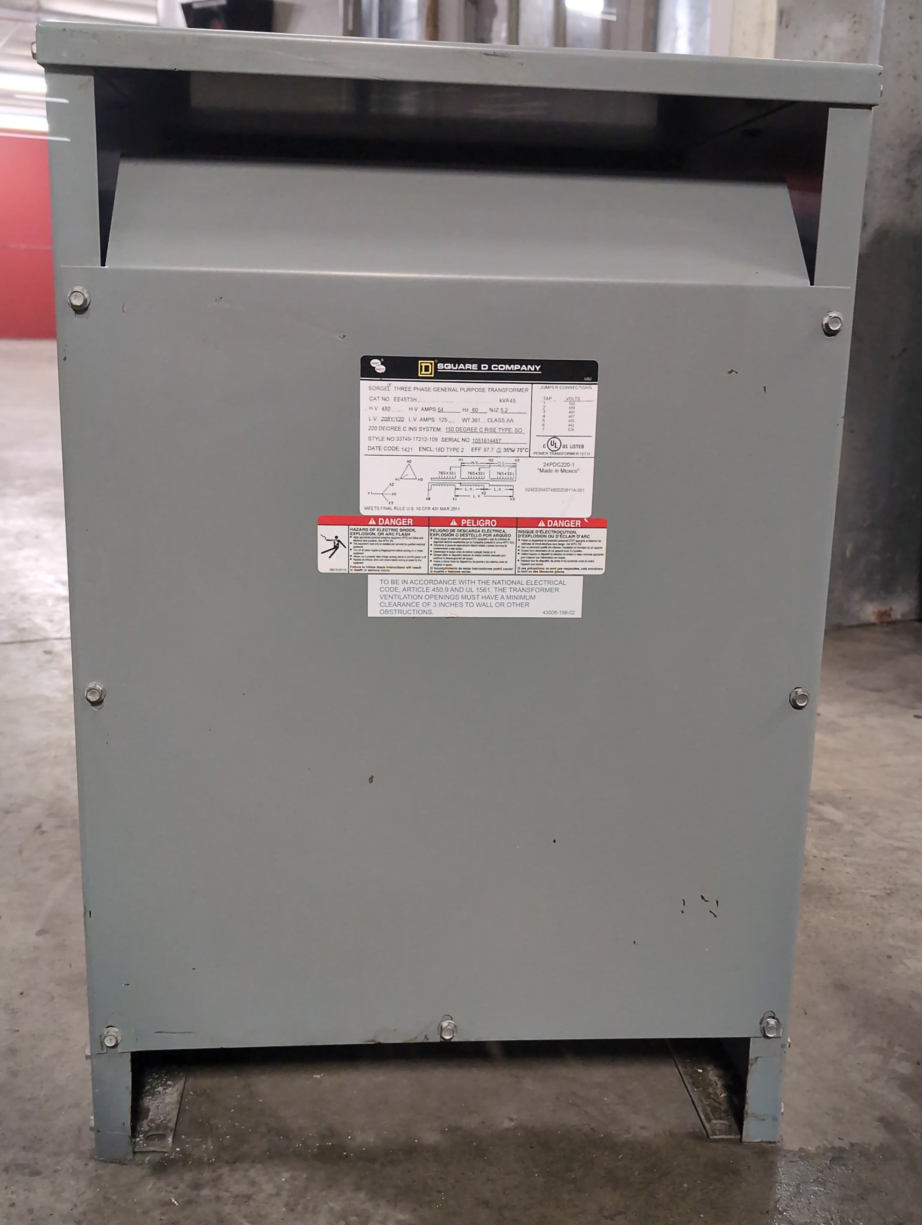 45 KVA Square D EE45T3H Transformer Pri 480V Sec 208/120V 3PH Indoor Encl 60Hz