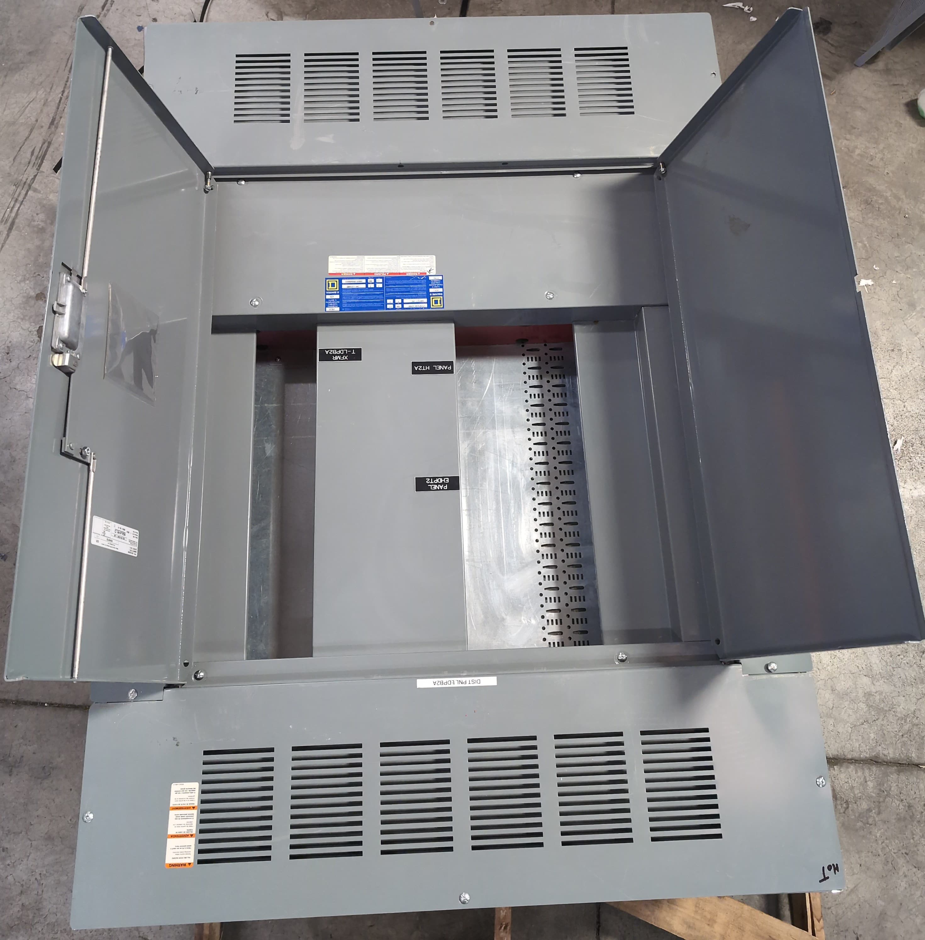 Square D HCP I-Line Panelboard 1000A 480/277V 3PH 4W 30 Cir MLO Panel 1000 Amp – image 1