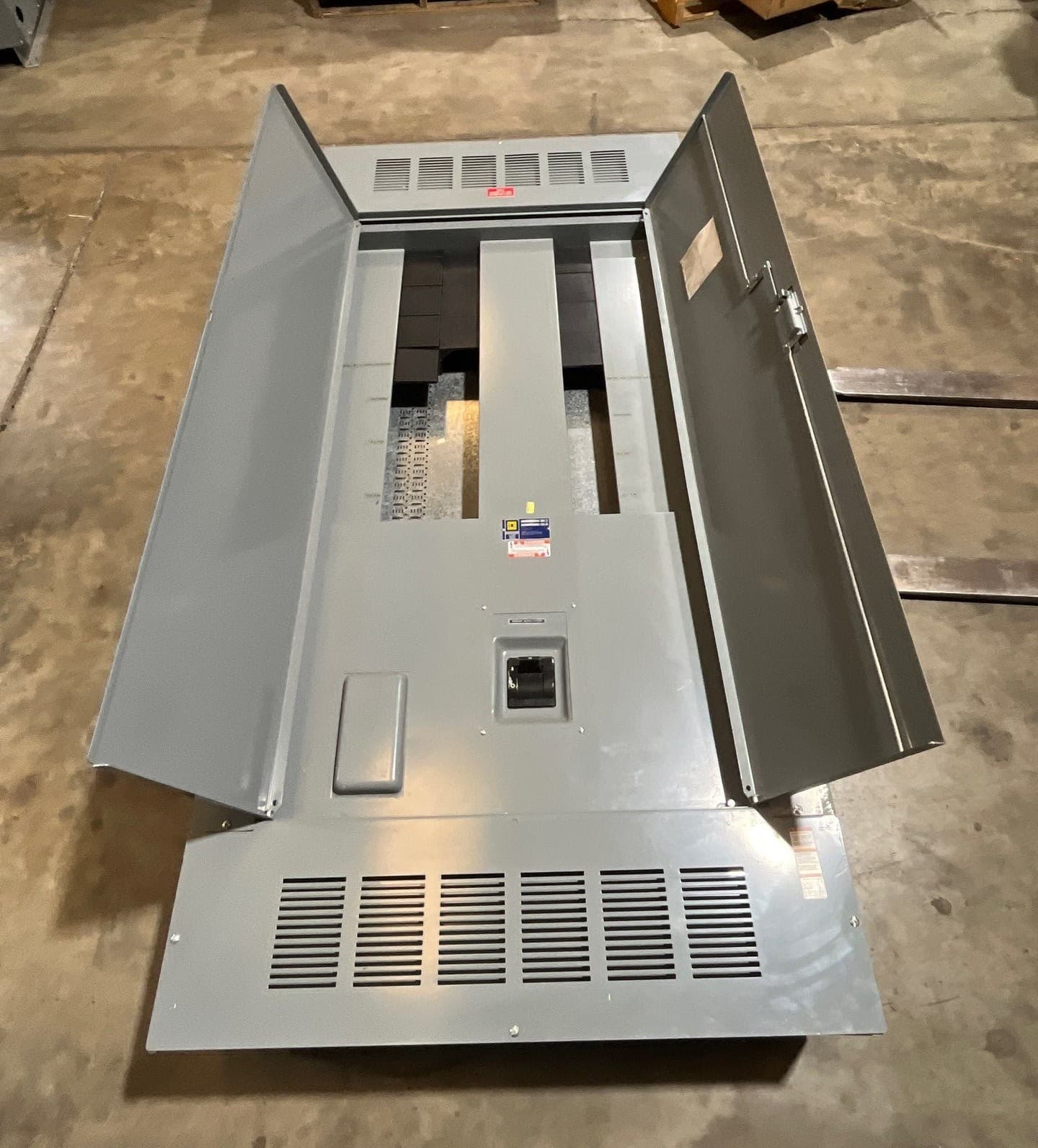 Square D I-Line Panelboard 800A 208/120V 3PH 4W MCB Panel 800 Amp 48Cir MAP36800 – image 1