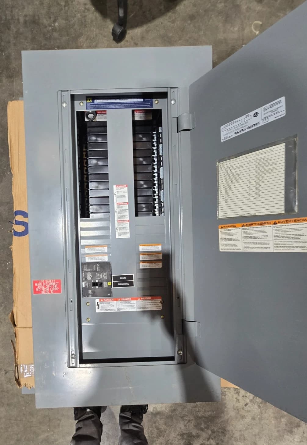 Square D NF Panelboard 125A 600/347V 3PH 4W 30 Cir MCB 100 Amp Panel EDB34100SA – image 1