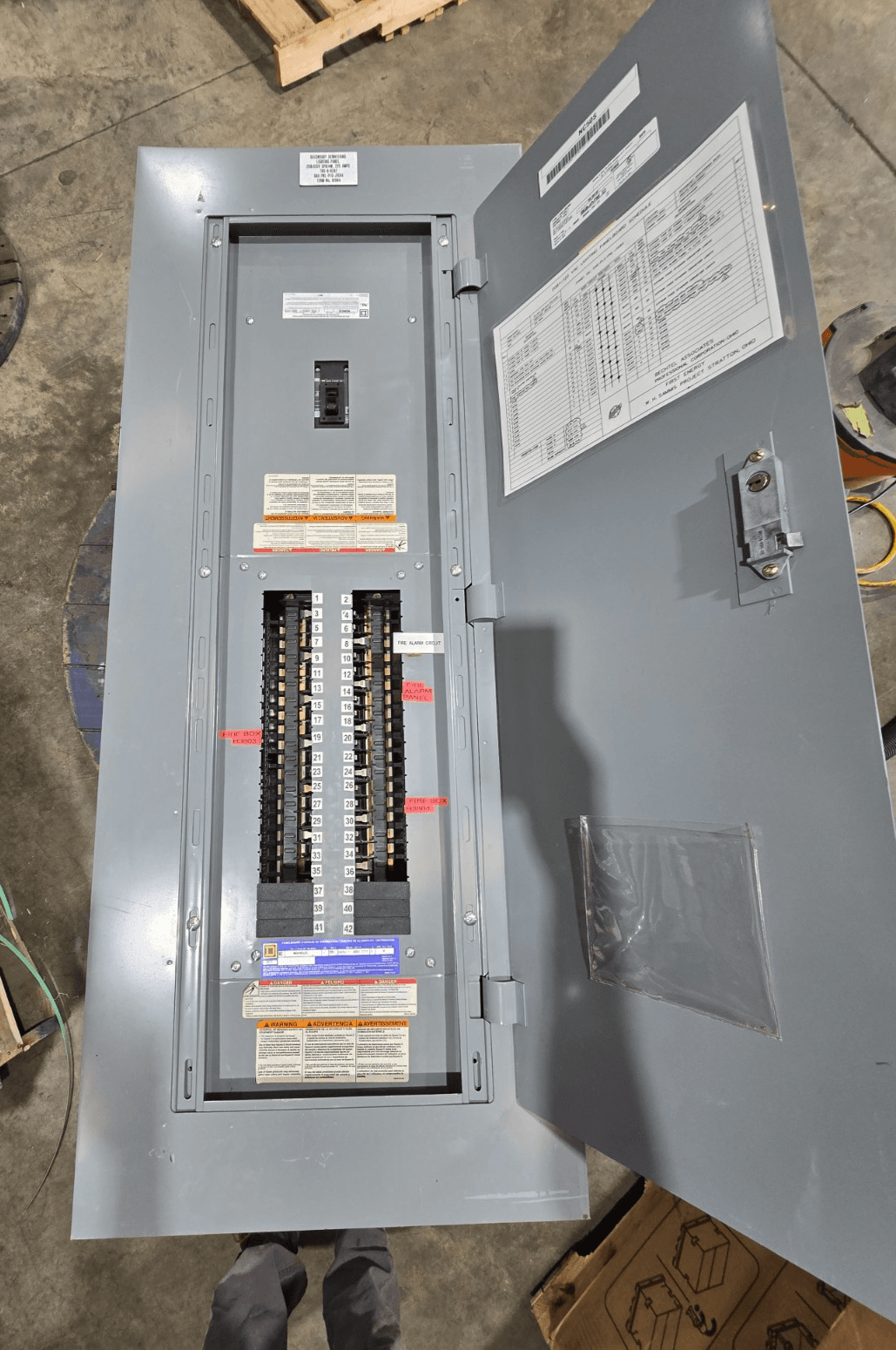 Square D NQ 442L2C Panelboard 225A 240V 3PH 4W 42 Cir MCB Panel Main QJL32150 – image 1