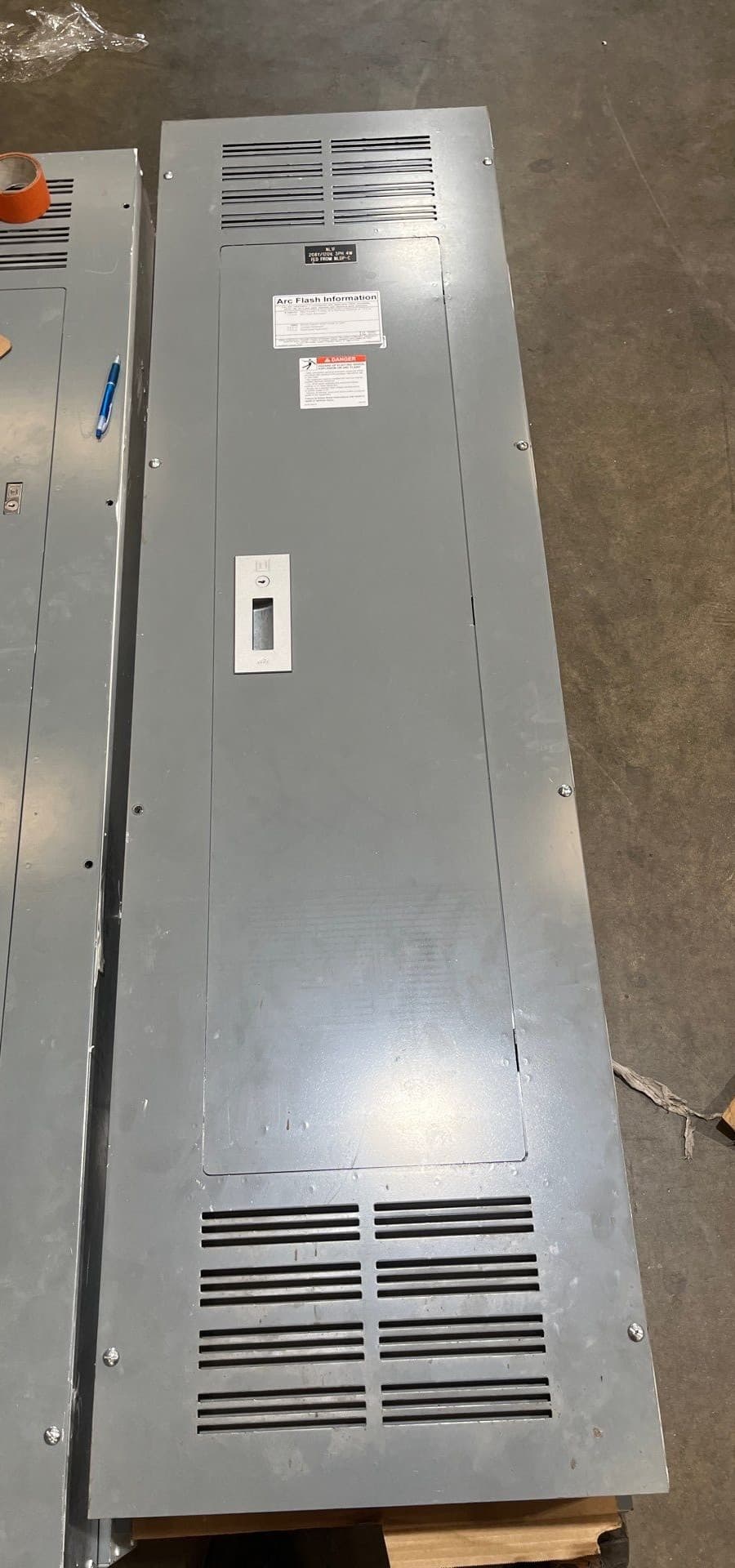 Square D NQOD442L600TFL Panelboard 600A 208/120V 3PH 42 Cir MLO Panel 600 Amp – image 1