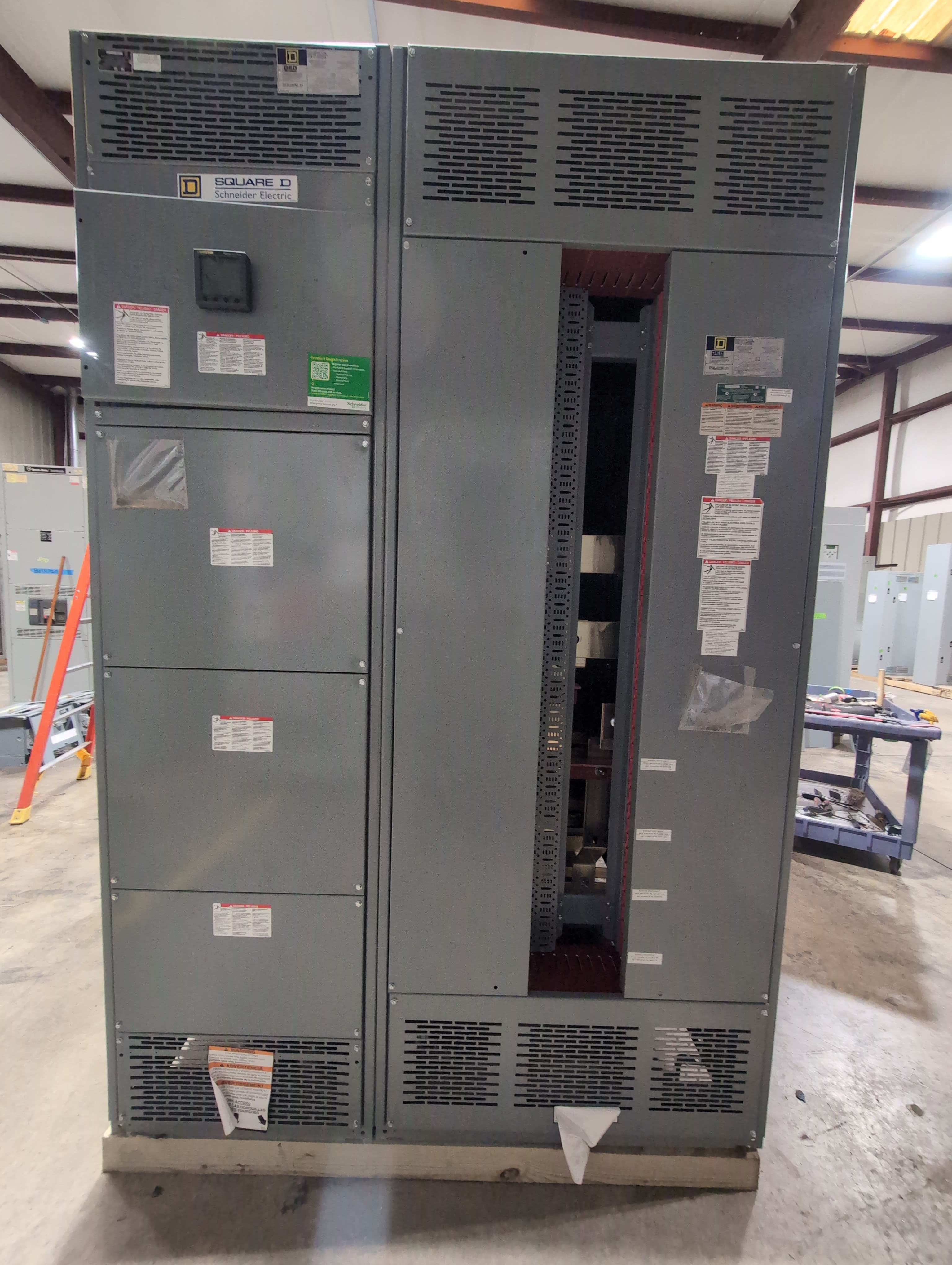 Square D QED I-Line Switchboard 1200A 480V 3PH 3W MLO 1200 Amp 42 Space Main Lug