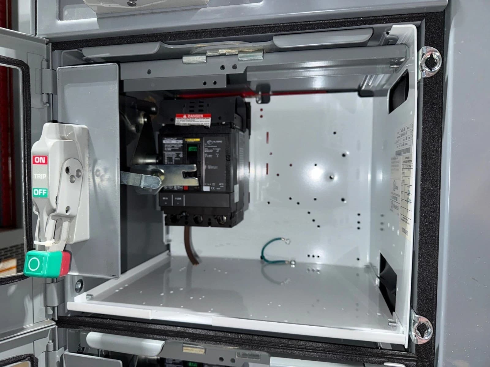 12" Square D Model 6 80 Amp Feeder MCC Bucket HJL36080 Breaker 80A HJL