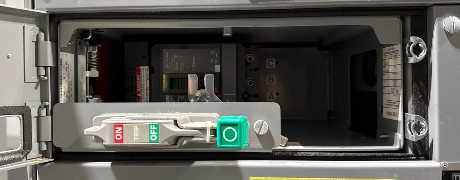 6" Square D Model 6 35A MCC Feeder Bucket 35 Amp HJL36035 Breaker HJL