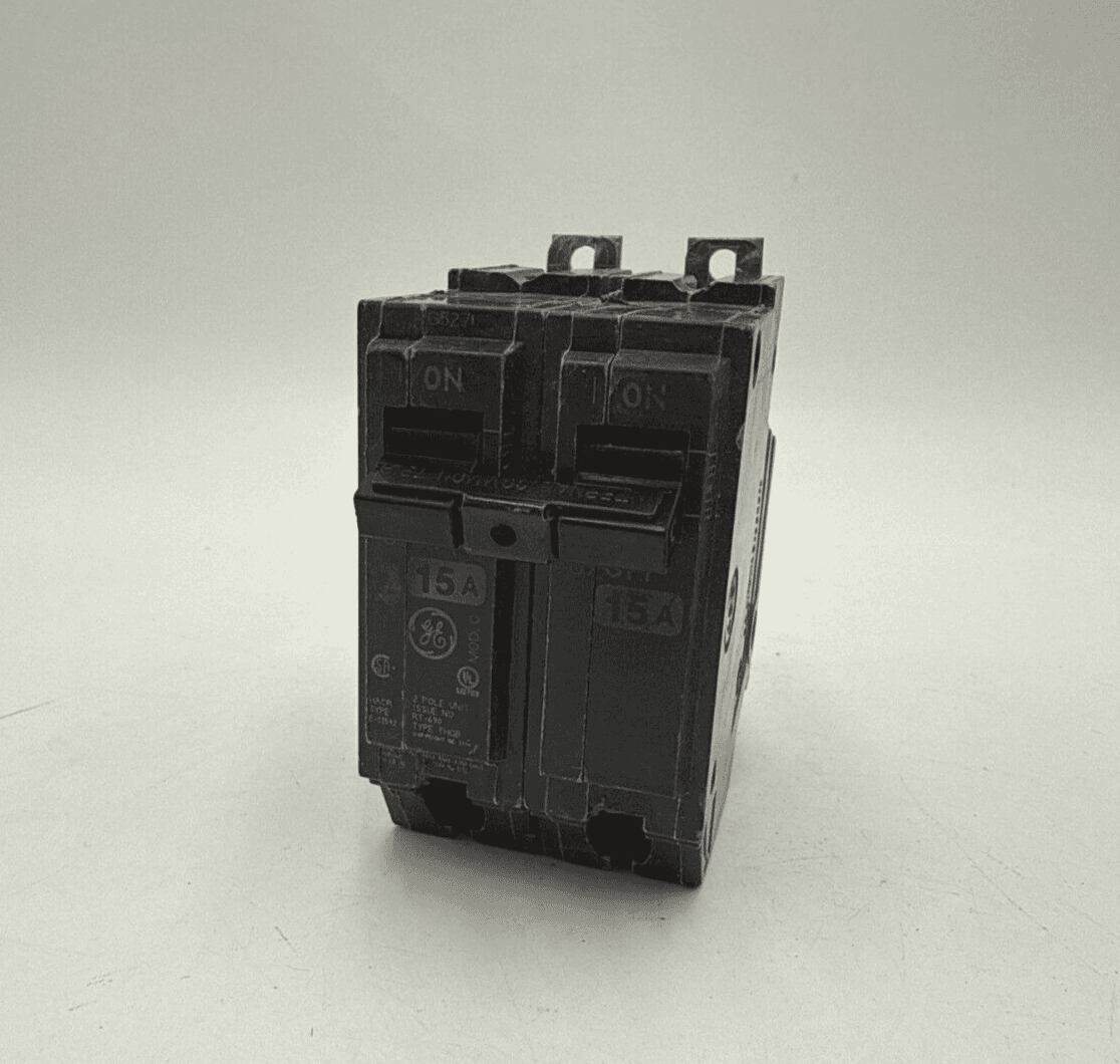 GE THQB2115 – image 1