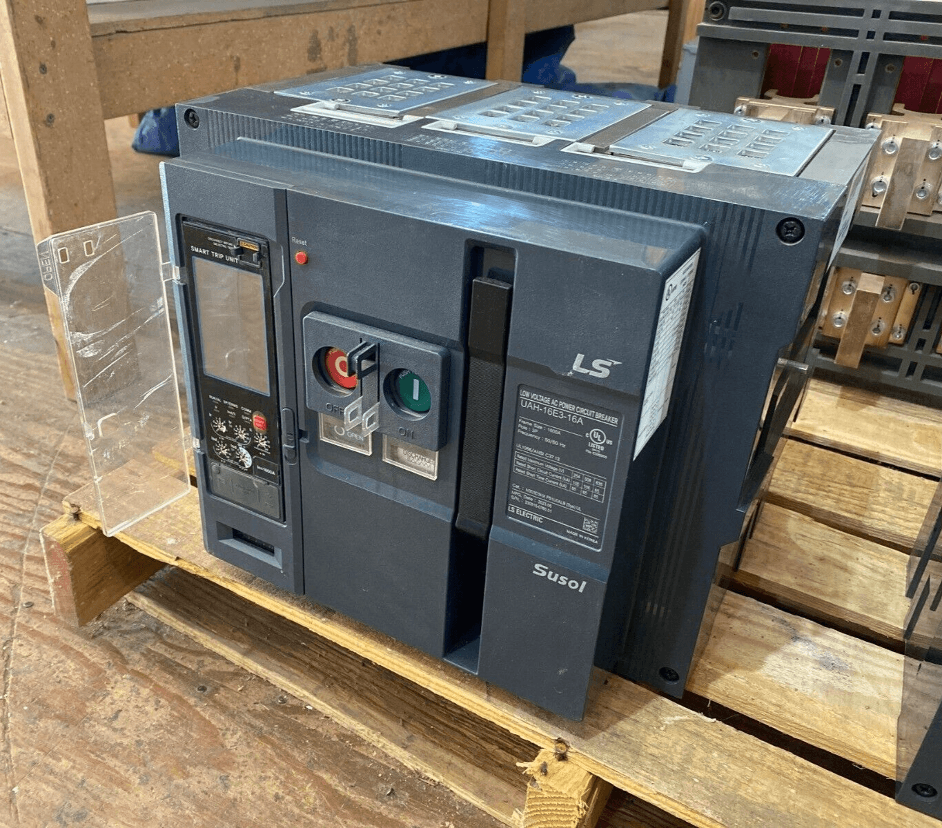 LS Electric UAH-16E3-16A Circuit Breaker 1600A 3P 635V 3PH UAH 1600 Amp