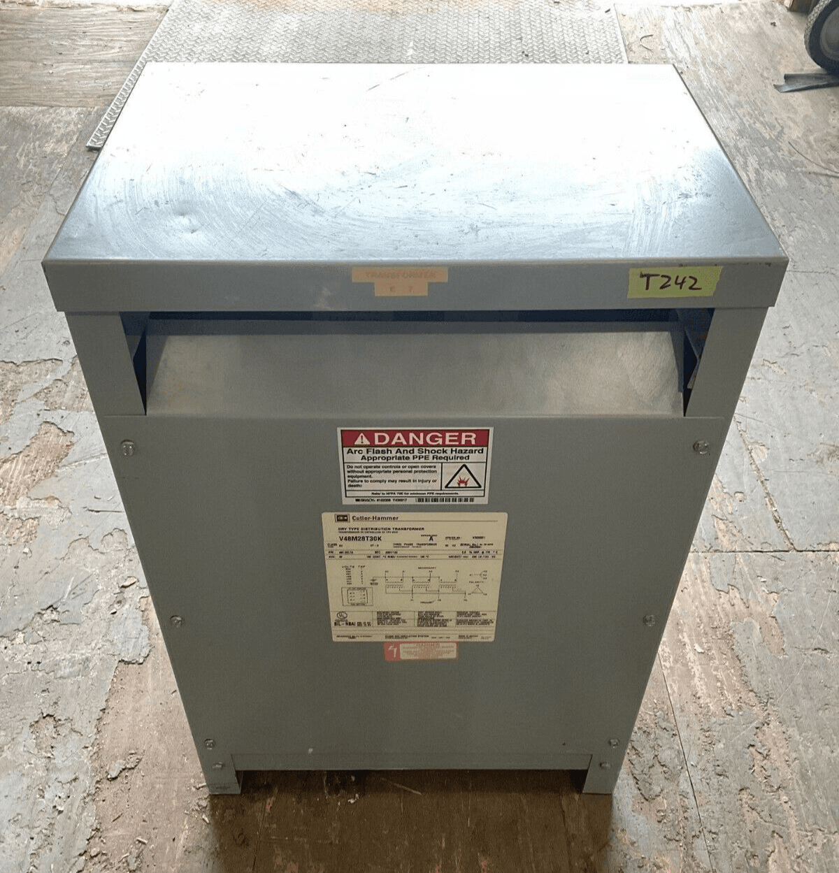 Cutler-Hammer V48M28T30K – image 1