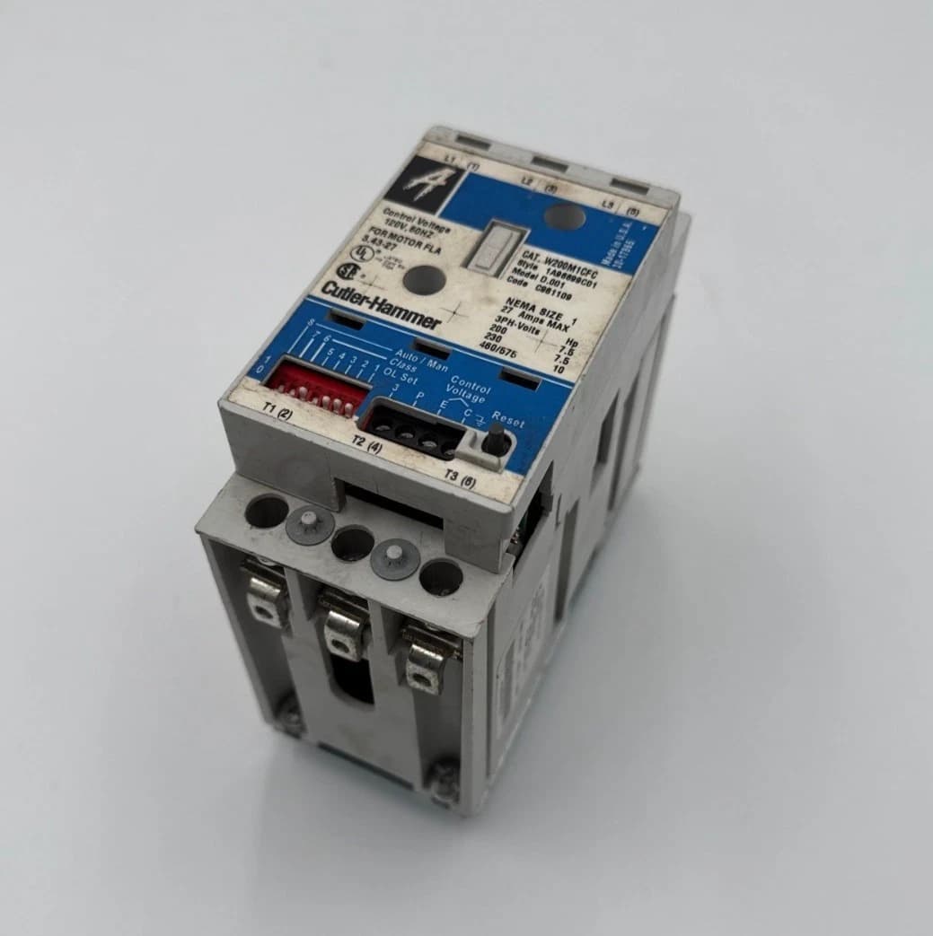 Cutler Hammer W200M1CFC Motor Starter NEMA Size 1 Control 120V 27A 3P 600V 10HP – image 1