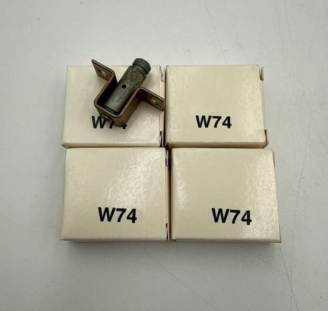 4PC Lot Allen Bradley W74 Thermal Overload Relay Heater Element Unit 60A W-74 – image 1