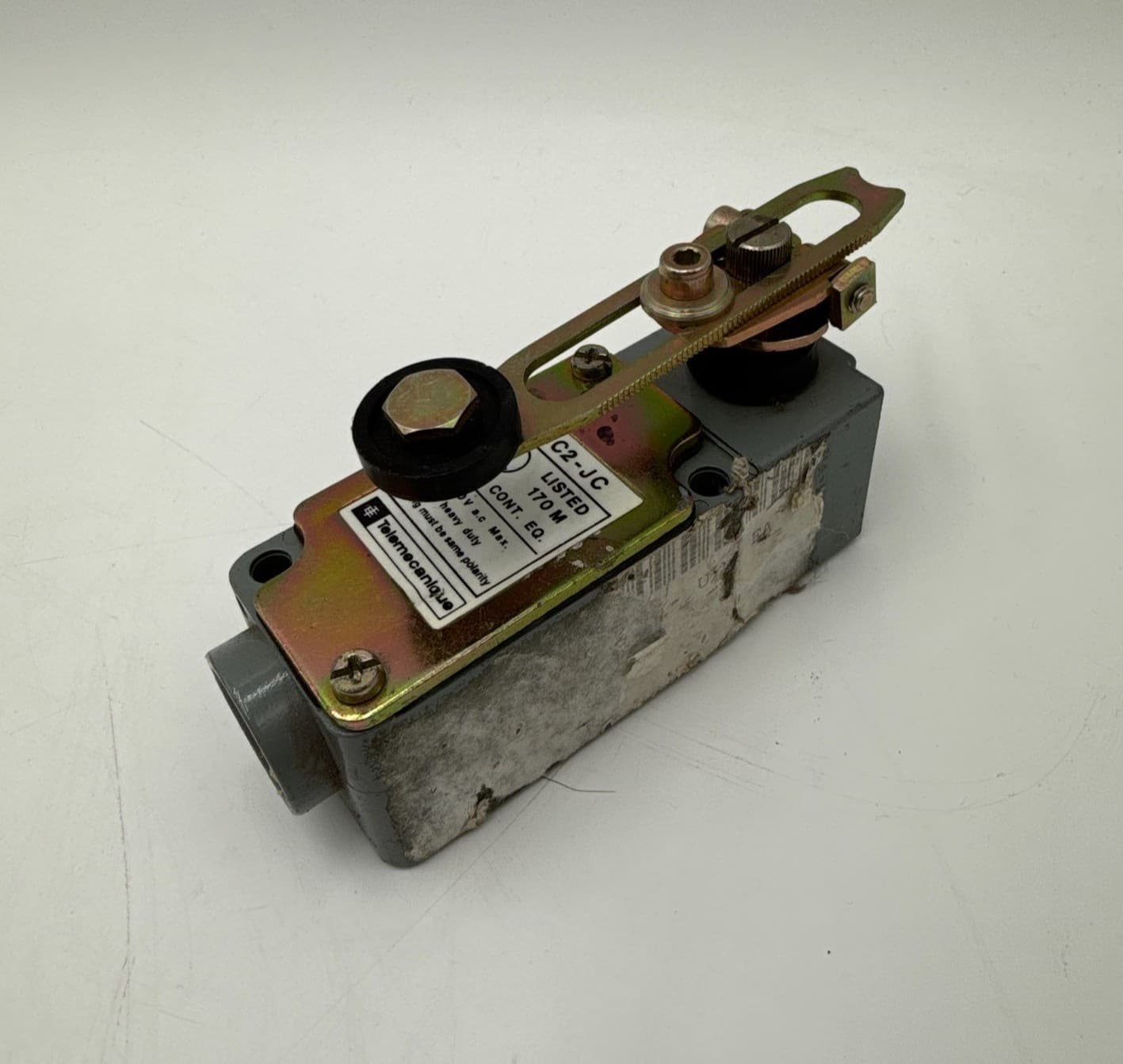 Telemecanique XC2-JC Limit Switch Rotary Operator 1NO-1NC 250VAC – image 1