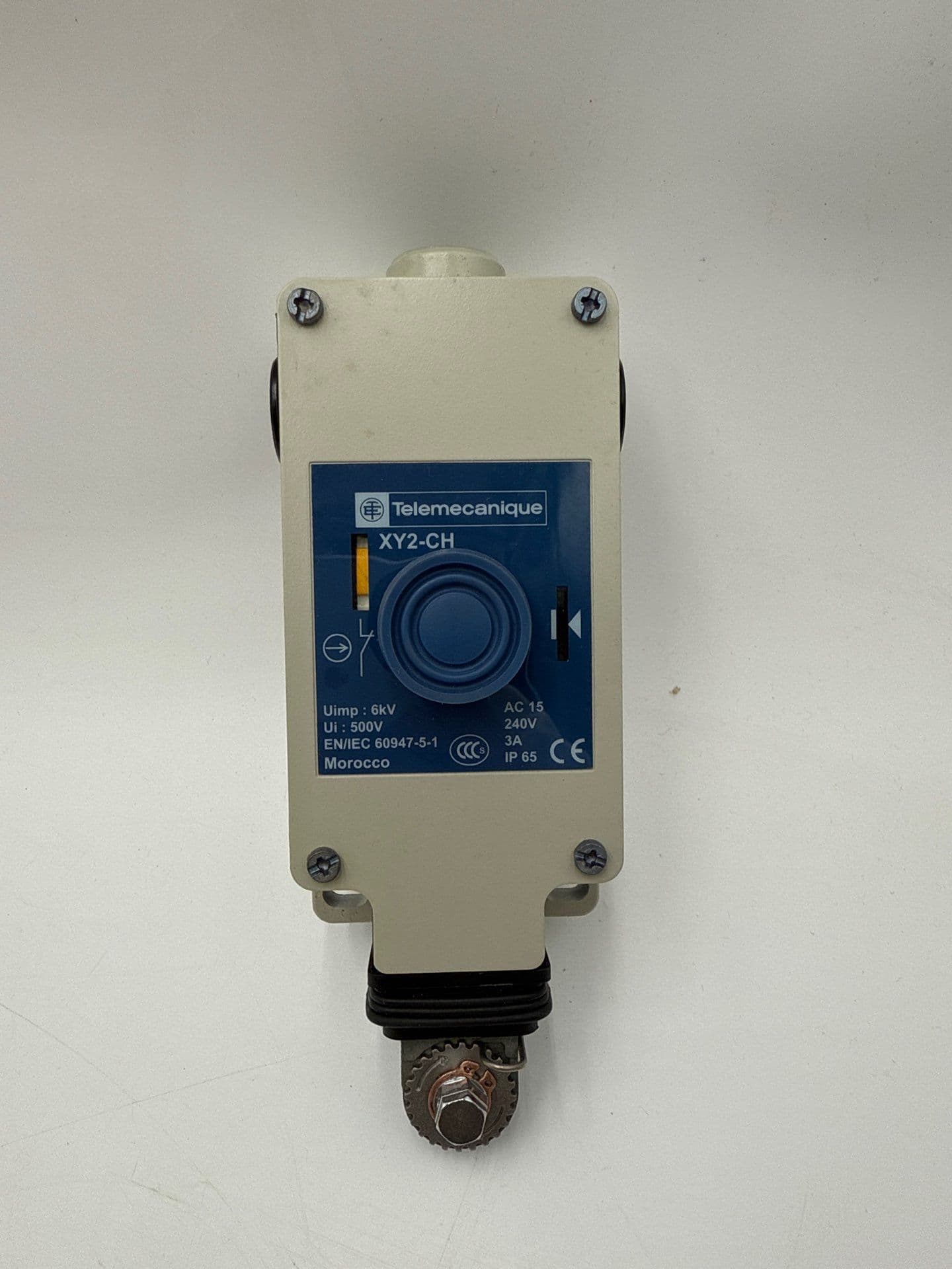 Telemecanique XY2 CH13250 Cable Controlled Emergency Stop XY2 CH 3/10 AMP – image 1