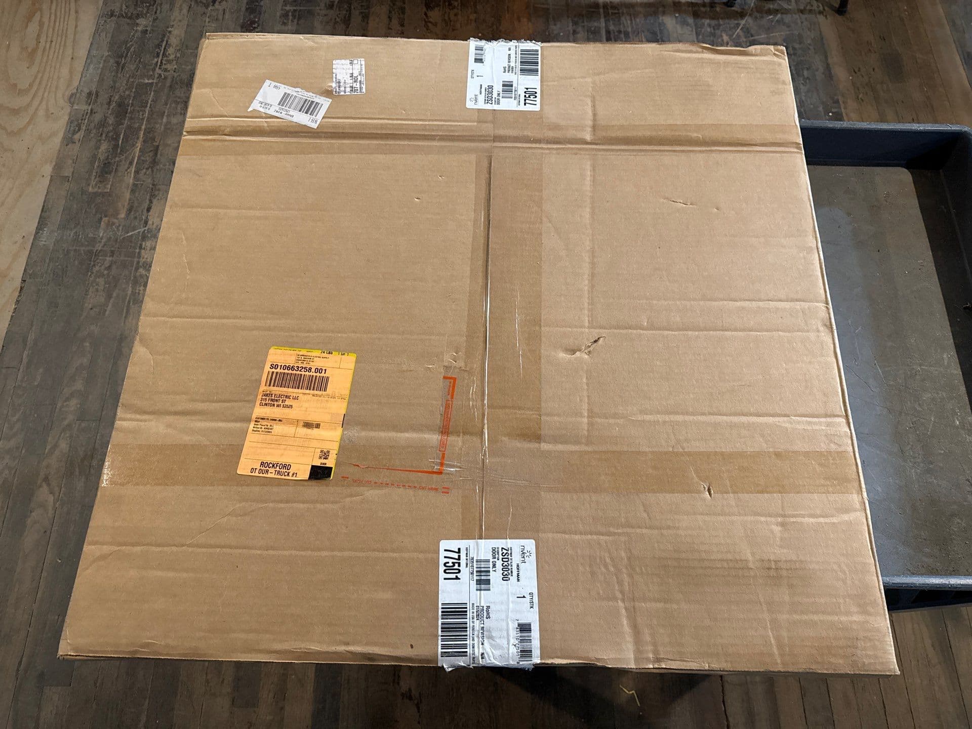 nVENT Hoffman ZSD3030 Concept Replacement Door Single-Door Flush-Mount 30x30 – image 1